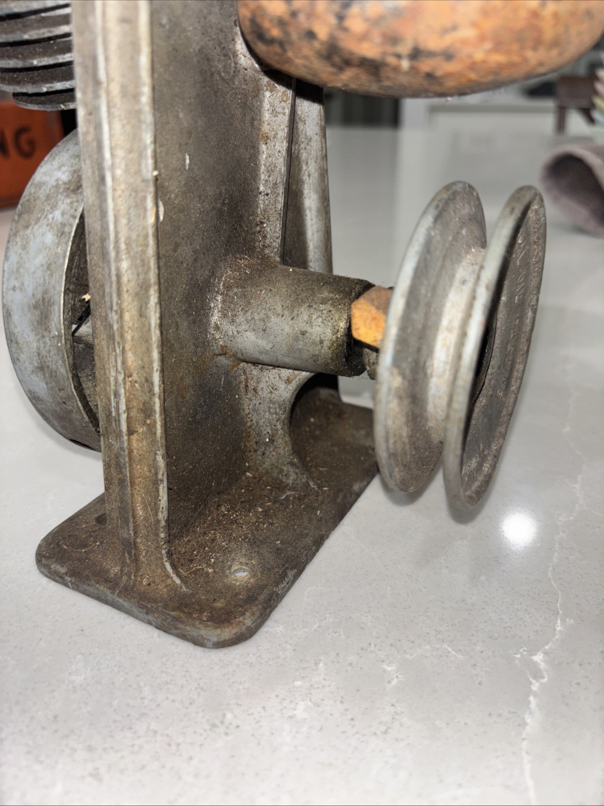 Vintage (circa 1935) ‘Handy Joe’ Air Compressor, Russell & Co. w Marsh Gauge