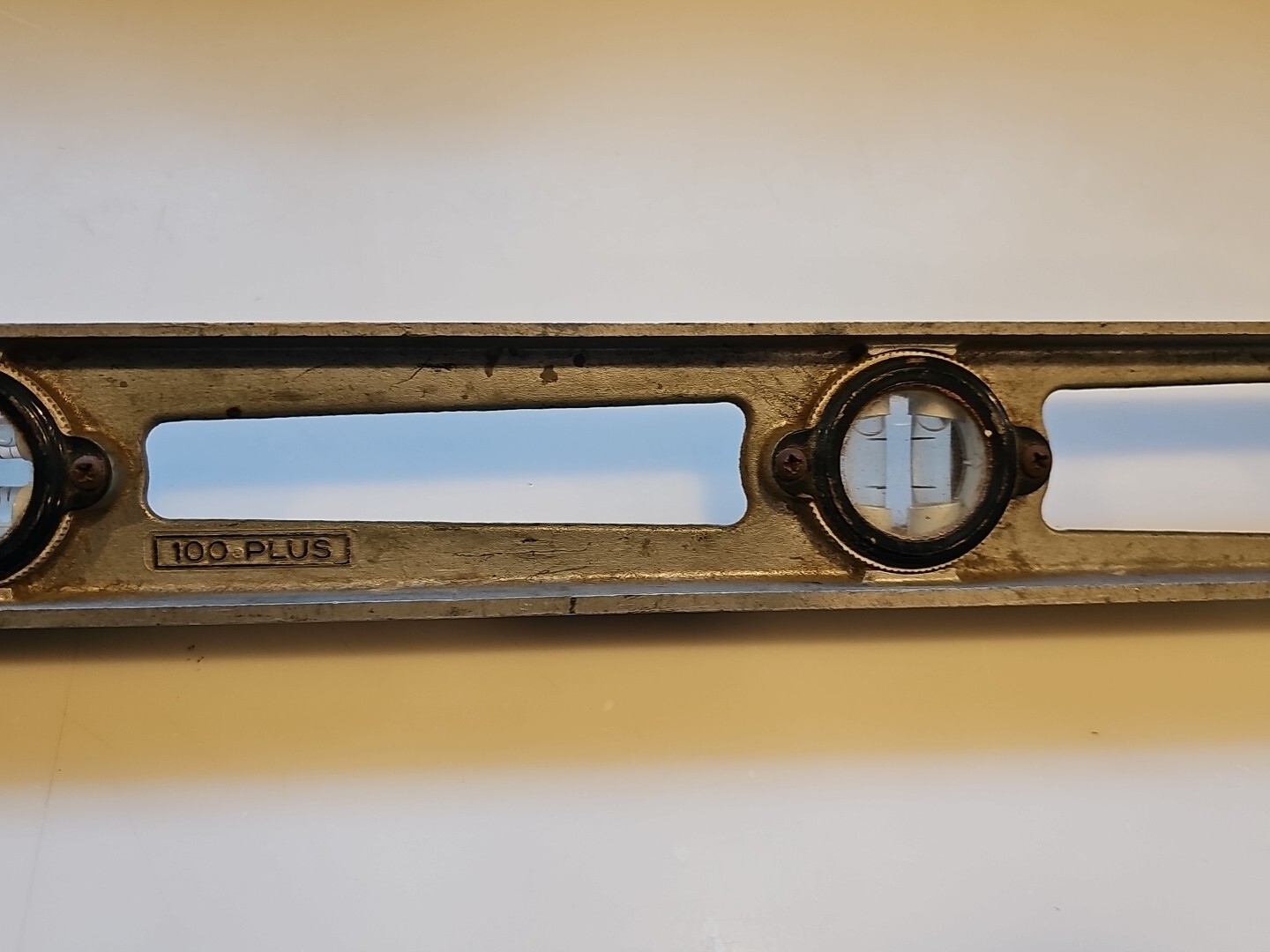 Vintage 28″ in. STANLEY No. 233-28 Aluminum Level 6 Vials U.S.A. 100 plus