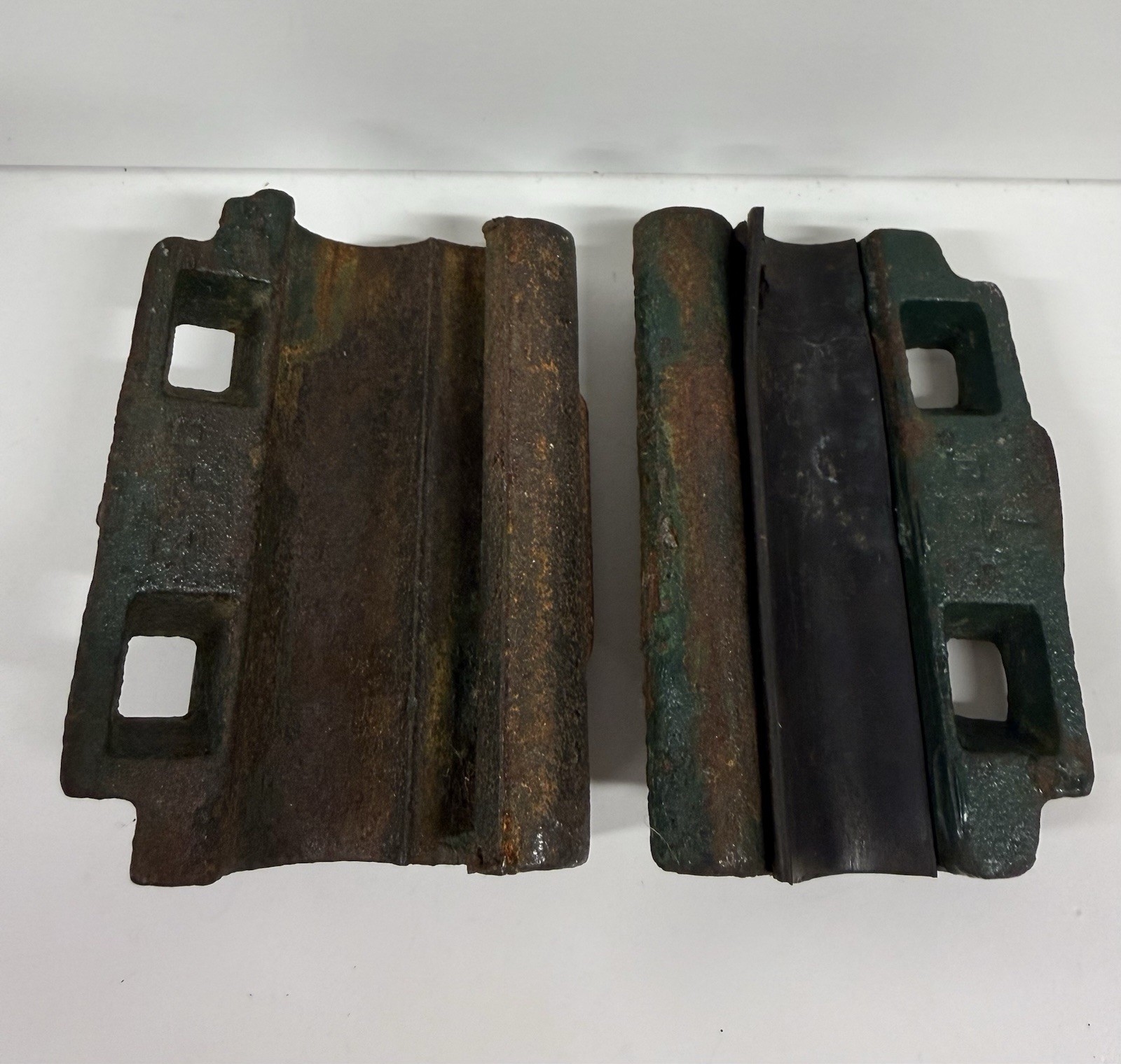 Vintage M.B. Skinner-Seal 1/2” Emergency Pipe Clamp South Bend, Indiana