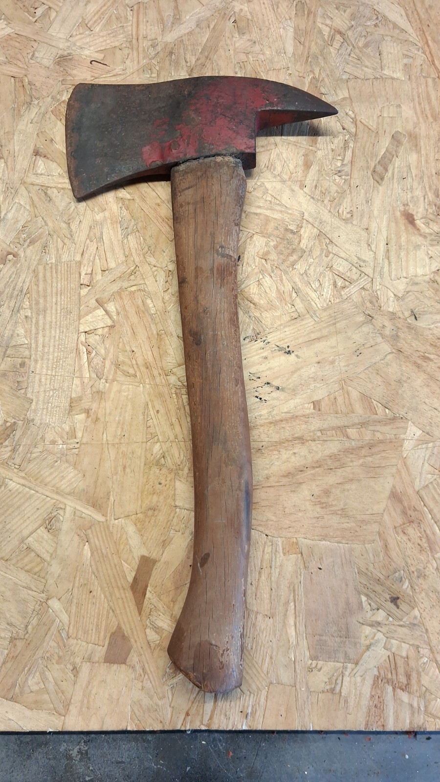Mann Fireman’s Hatchet Mann Edge Tool Co. Lewistown Pa USA