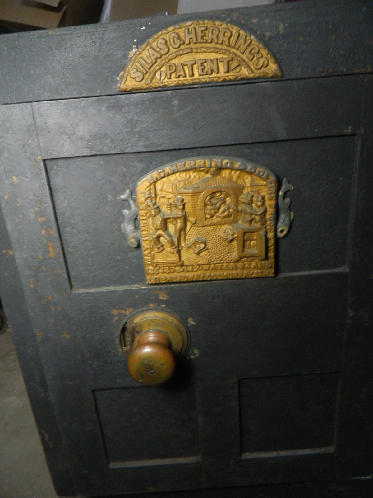 ANTIQUE S C HERRING & CO KEY LOCK SAFE (PRE-CIVIL WAR?)