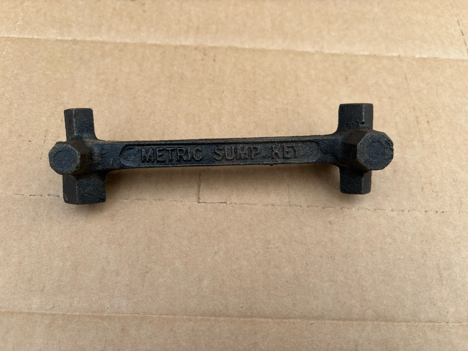 VINTAGE METRIC SIZES SUMP KEY & GEARBOX AXLE DRAIN PLUG TOOL VINTAGE TOOL