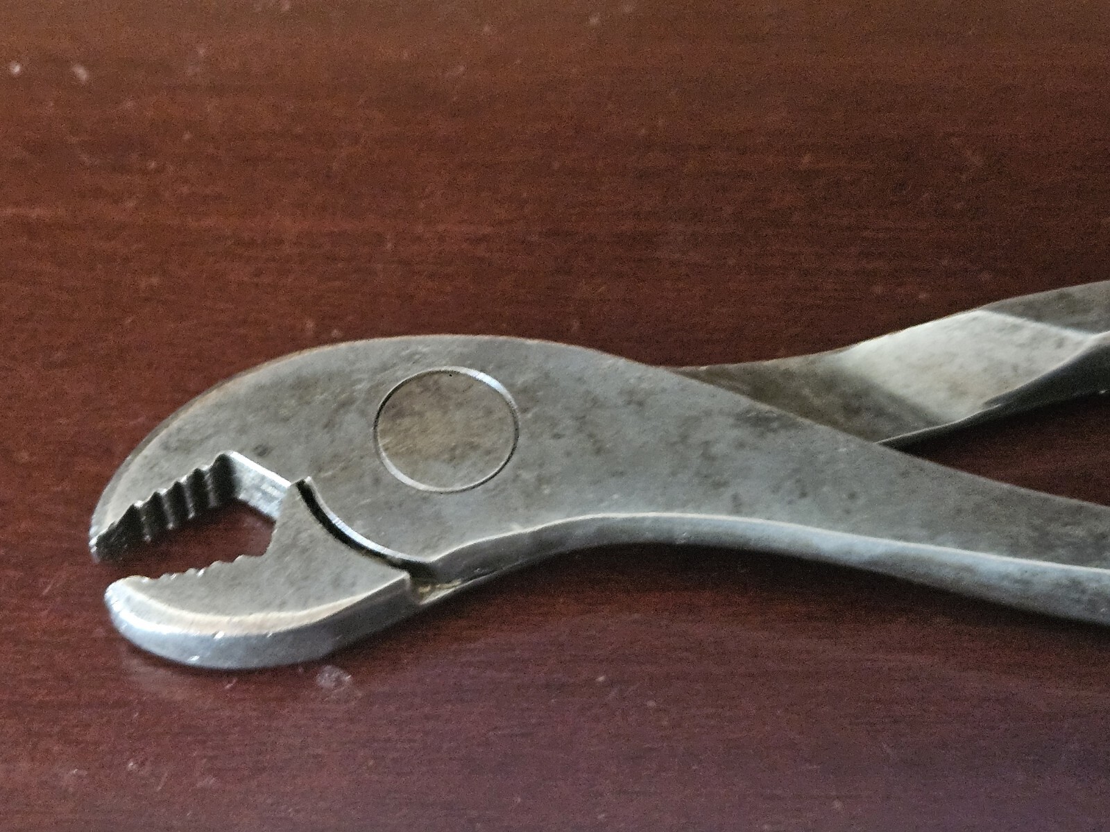 VINTAGE PLOMB LOS ANGELES #2218 BATTERY PLIERS PLVMB LA EXC. SHAPE!