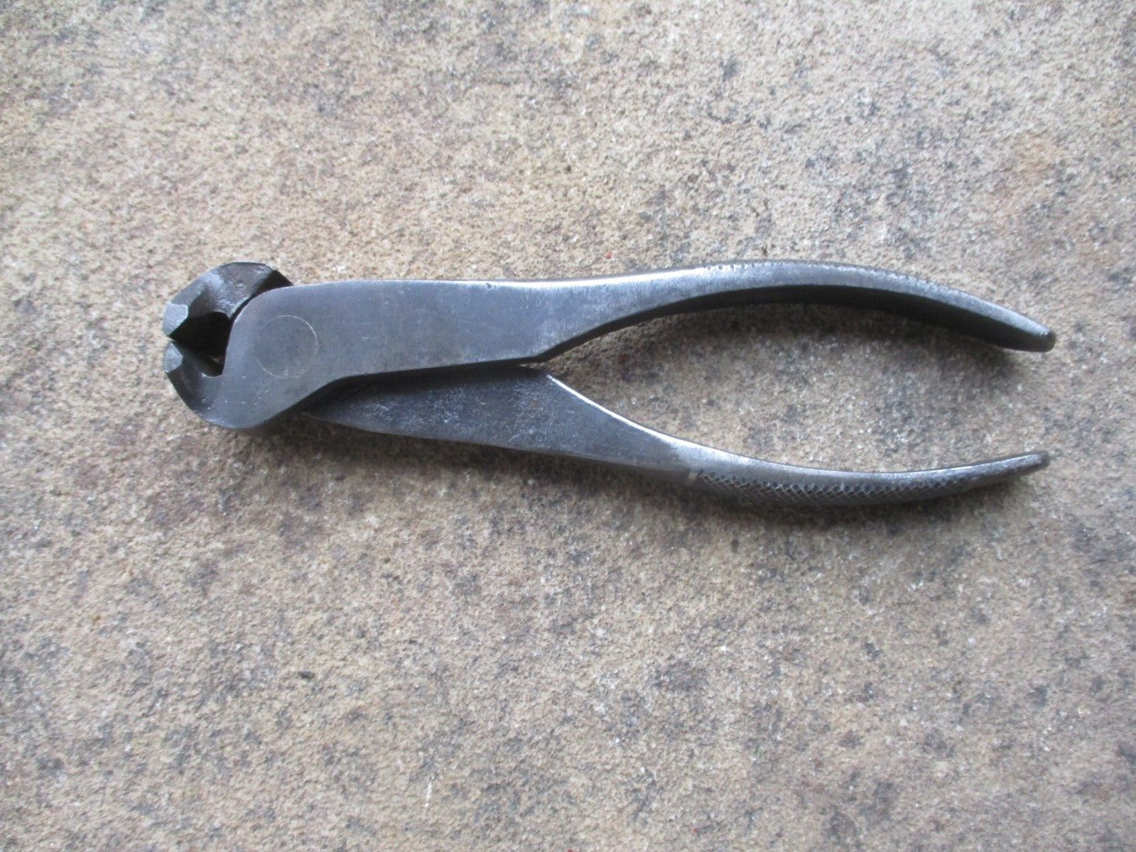 UTICA #60 PINCERS, UTICA 6″ NAIL PULLERS, PINCERS MADE IN USA