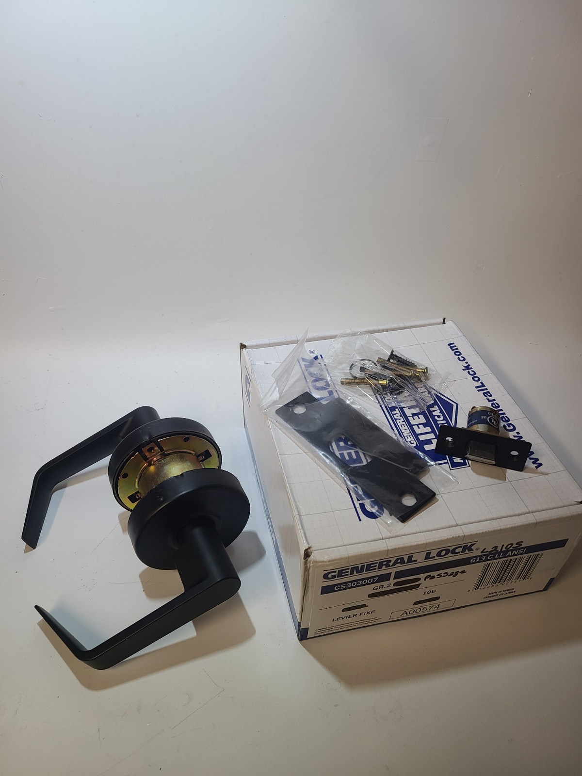 General Lock – Passage Lever – US10B Oil Rubber Bronze – Slightly USED/Take Off