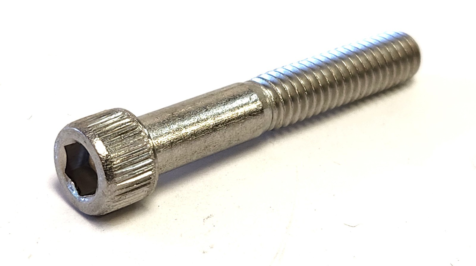 5/16-18×2″ STAINLESS STEEL SOCKET HEAD CAP SCREW (20 PC)