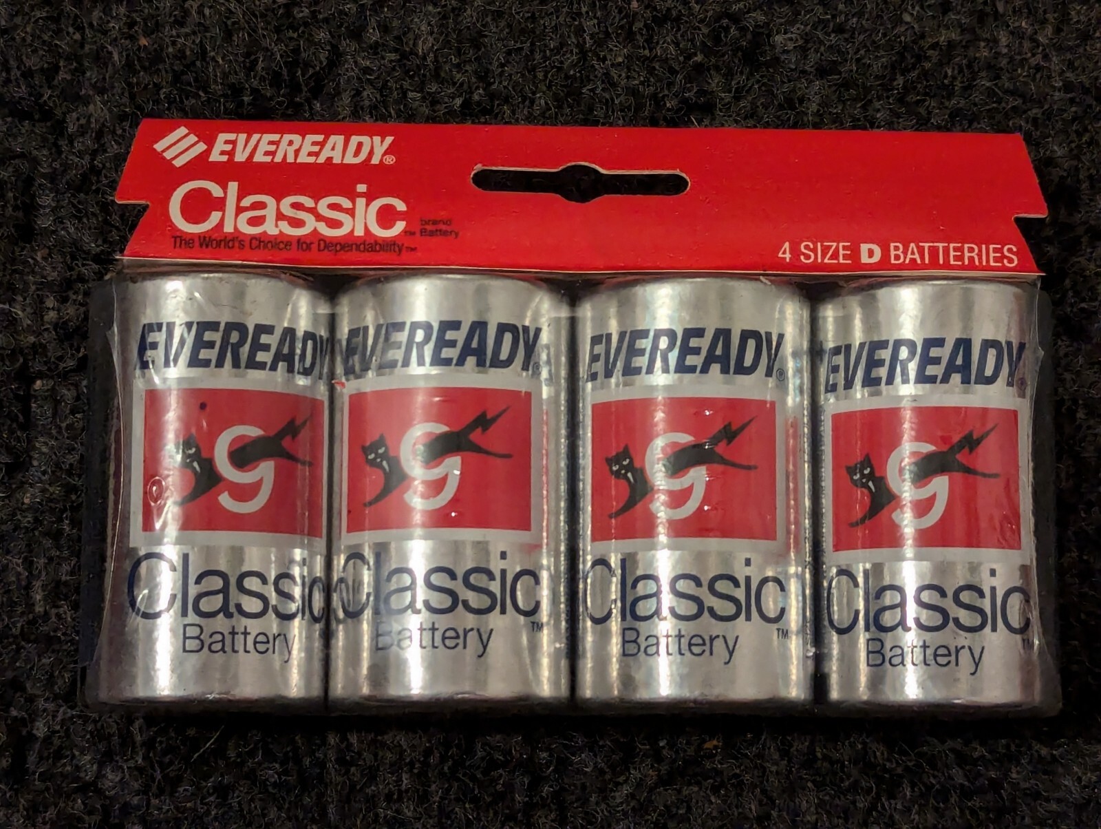 Vintage Silver Eveready Nine 9 Lives 4-pack D Cell Flashlight Battery NOS
