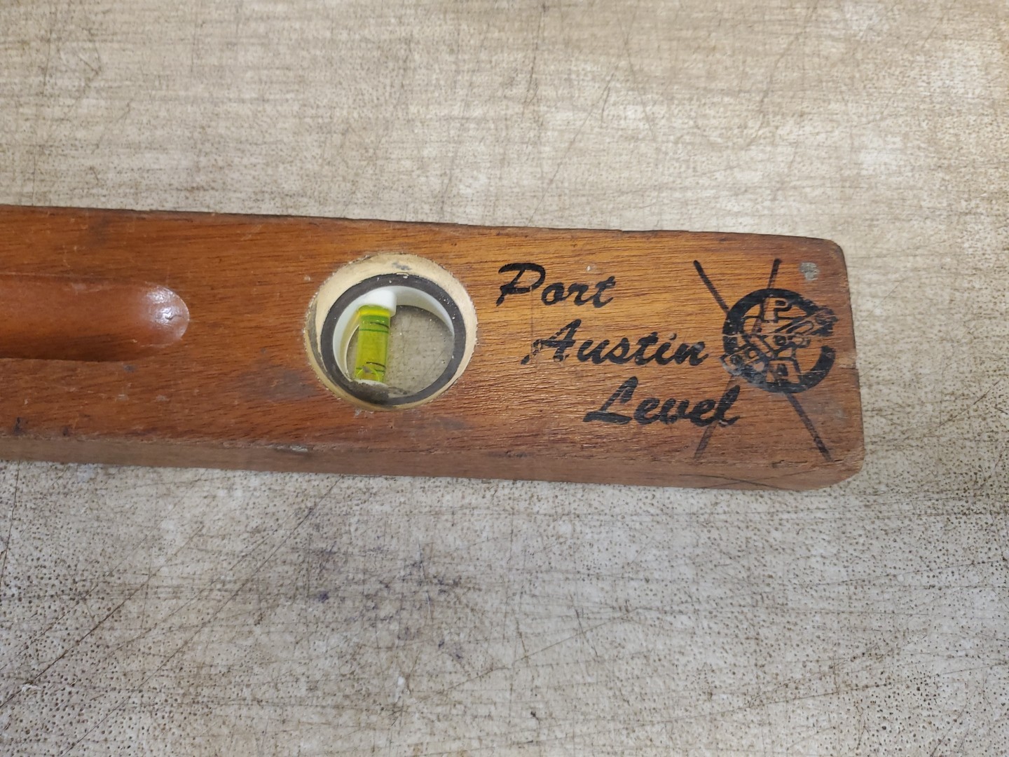 Vintage 24″ LEVEL PORT AUSTIN LEVEL & Tool 3-Bubble Wood 118T24