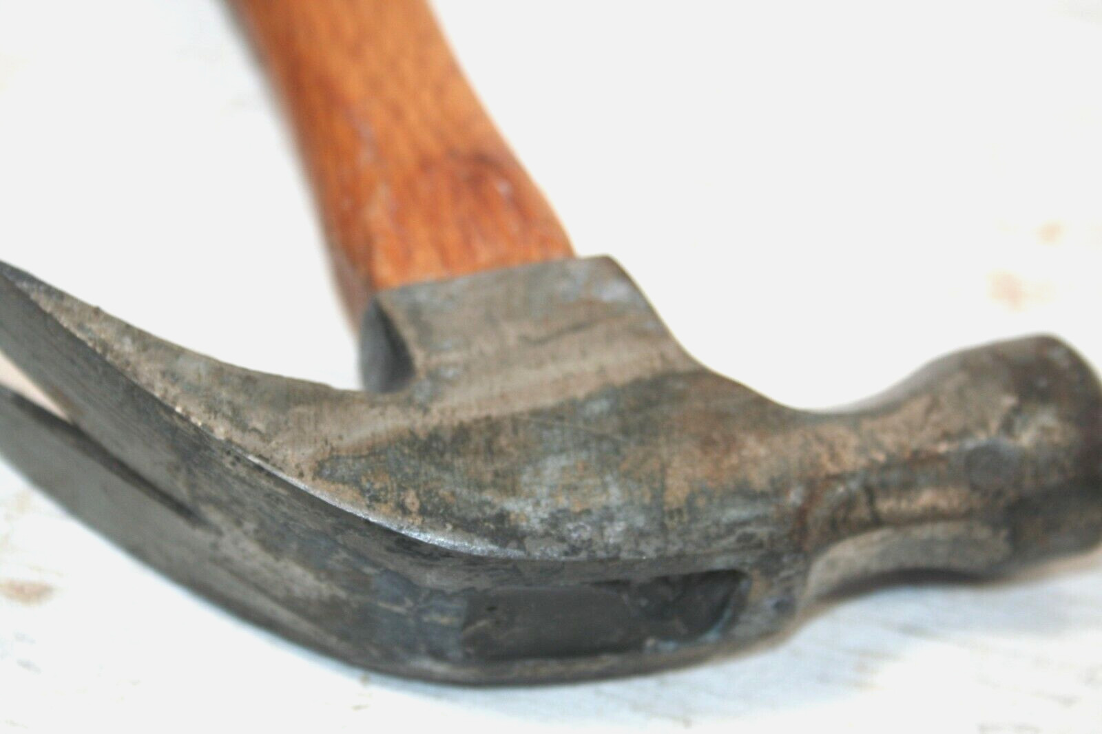 Unbranded Claw Hammer 1 lb.2.6oz