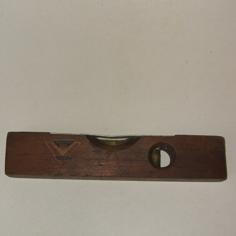Millers Falls Tools V Line 490 Wood Level Vintage 6.25 Inch Working Vials