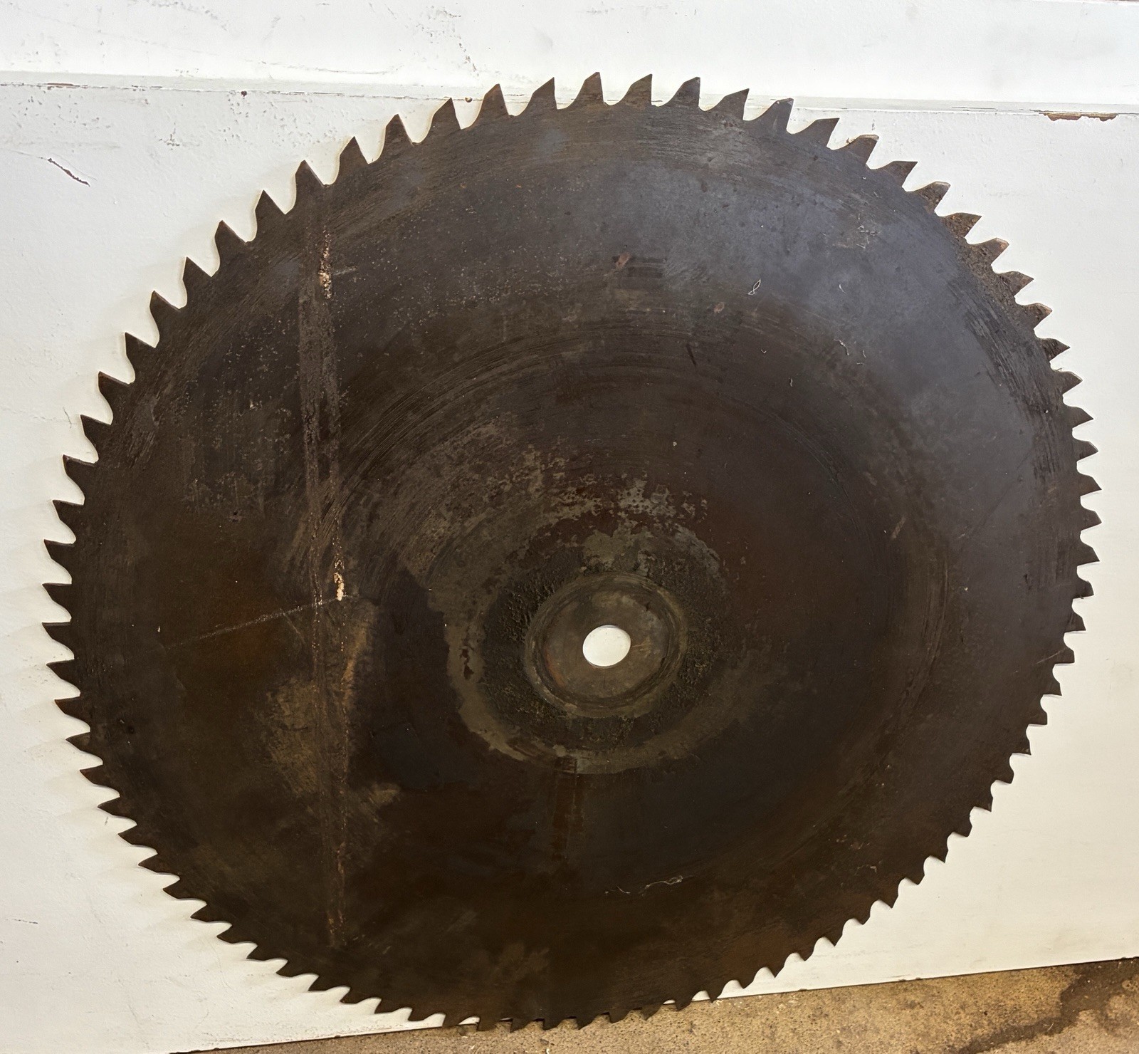 Large Sawmill Buzz Saw Blade 29″ Diameter Solid Sawblade Rustic Decor