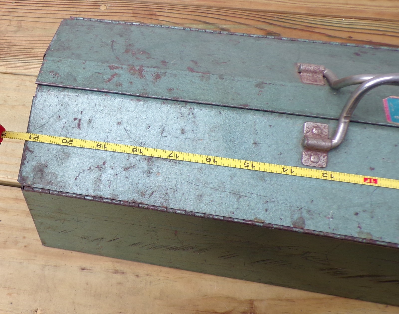 VERSA BOX Metal ToolBox Vintage Coffin Style shape Made in U.S.A.