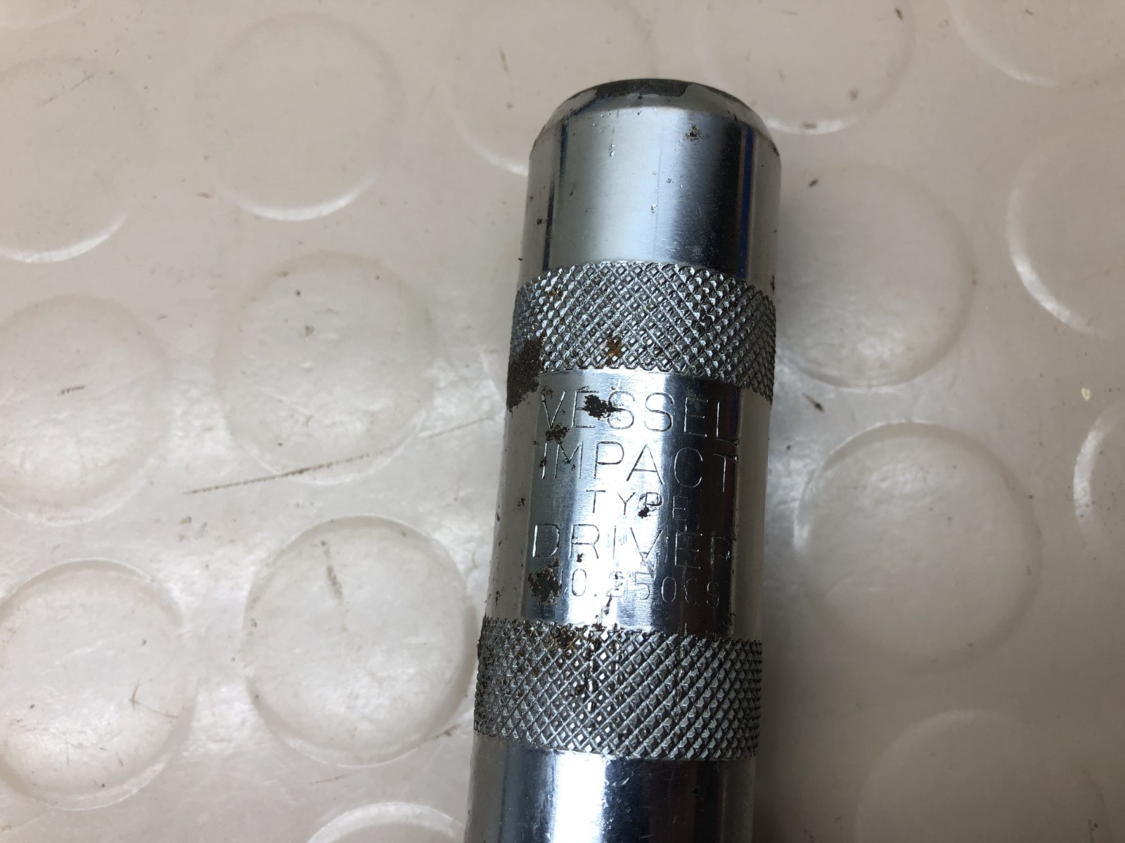 Manual Impact Driver w/ 4 Bits Vessel