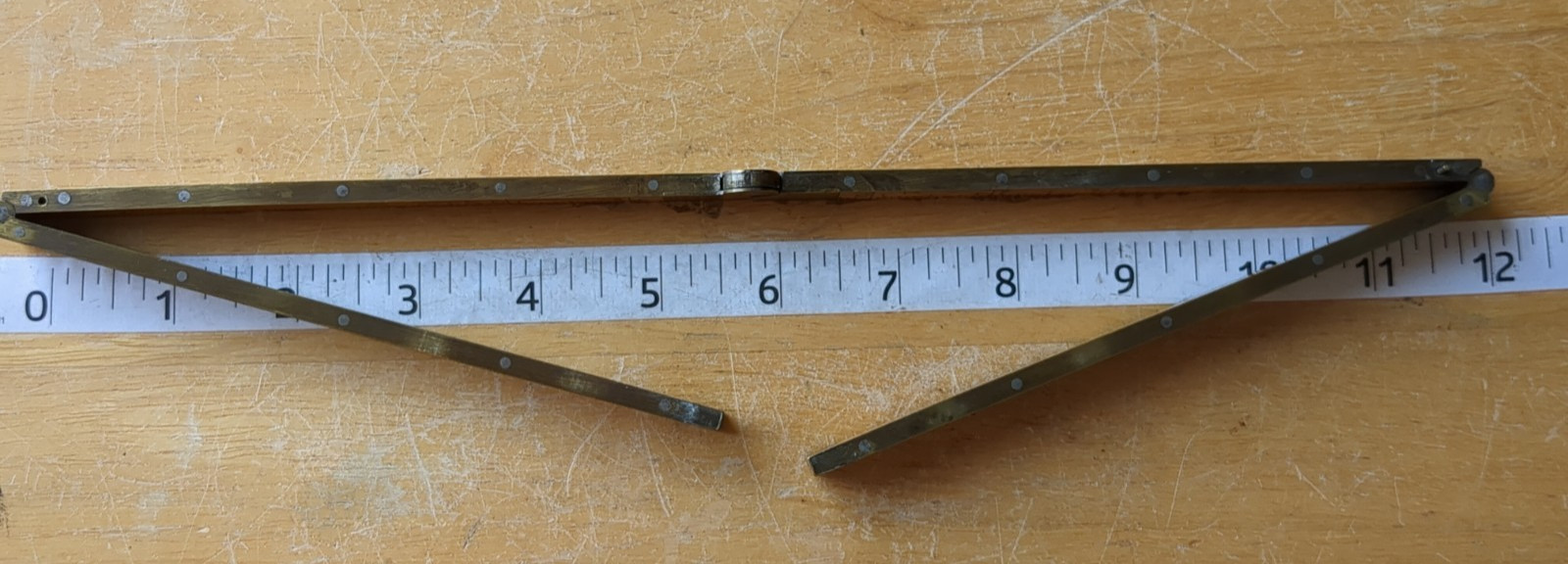 Union Nut Co., 4-Fold Boxwood & Brass 24″ Ruler No. 62, (Stanley like ruler)