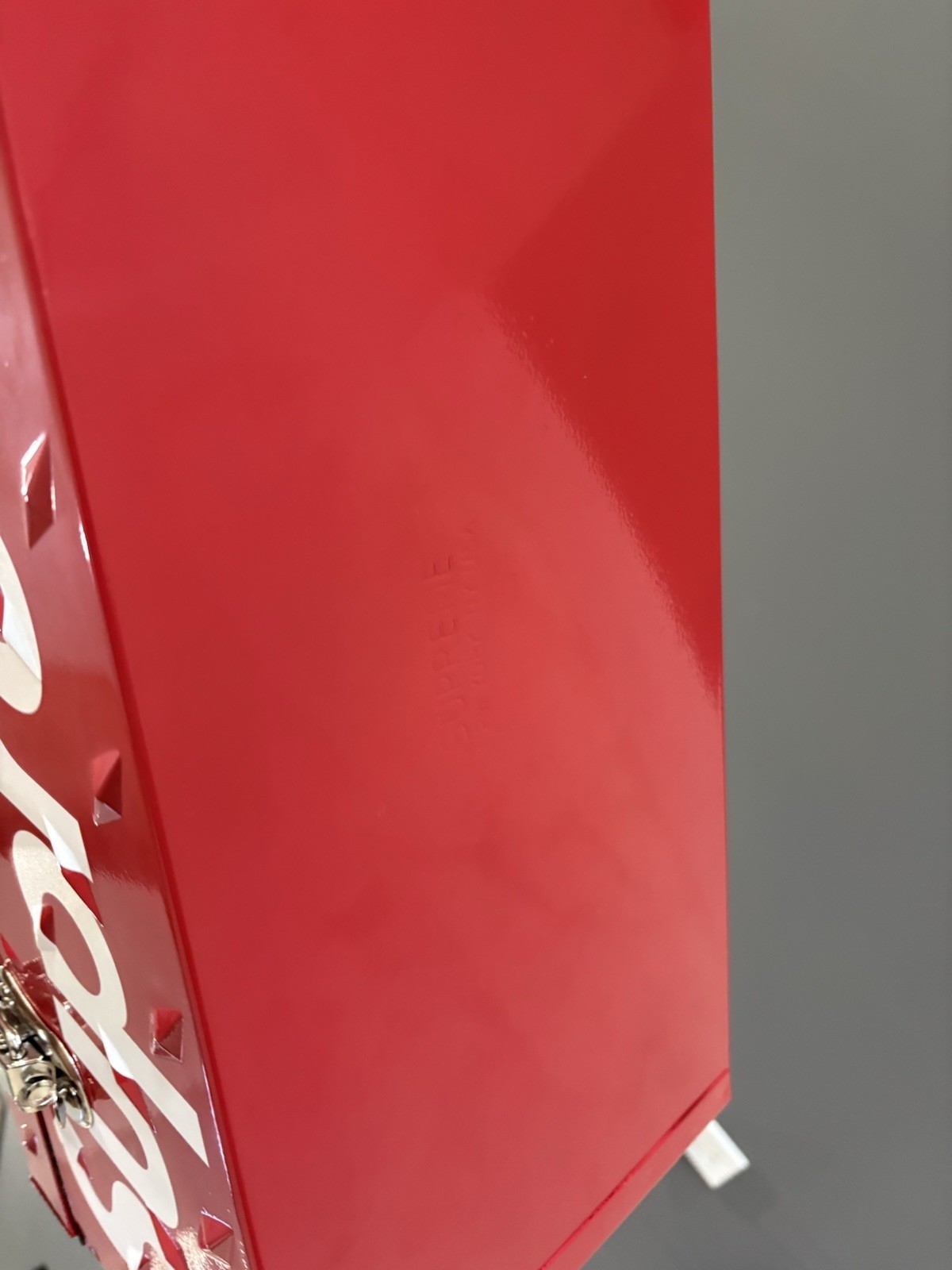 Supreme Diamond Plate Tool Box Red Box Logo FW18 Brand New 2018 White Logo