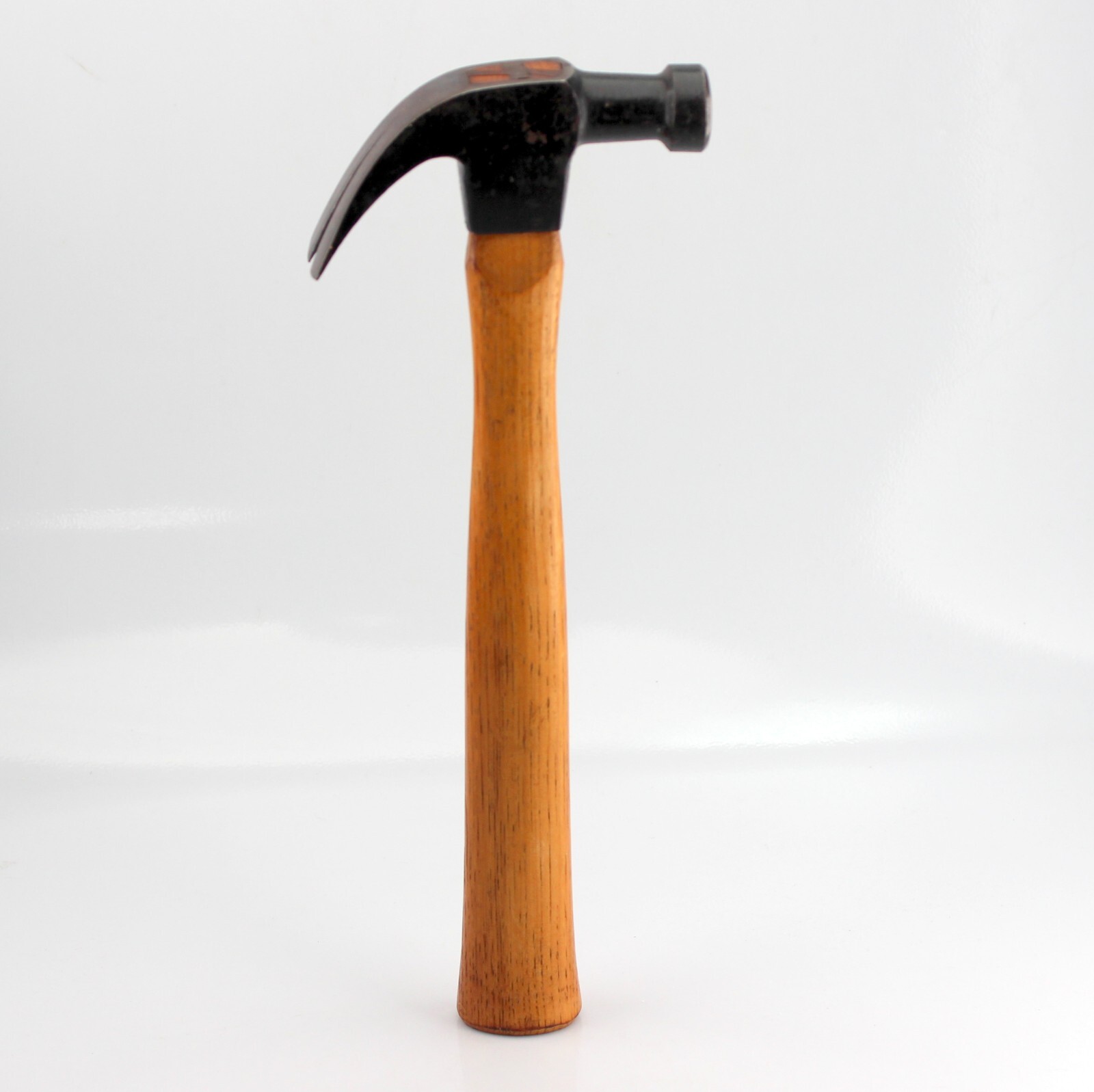 VTG 16TA True American Curve Claw Hammer Made by Mann Edge Tool Co Lewistown, PA