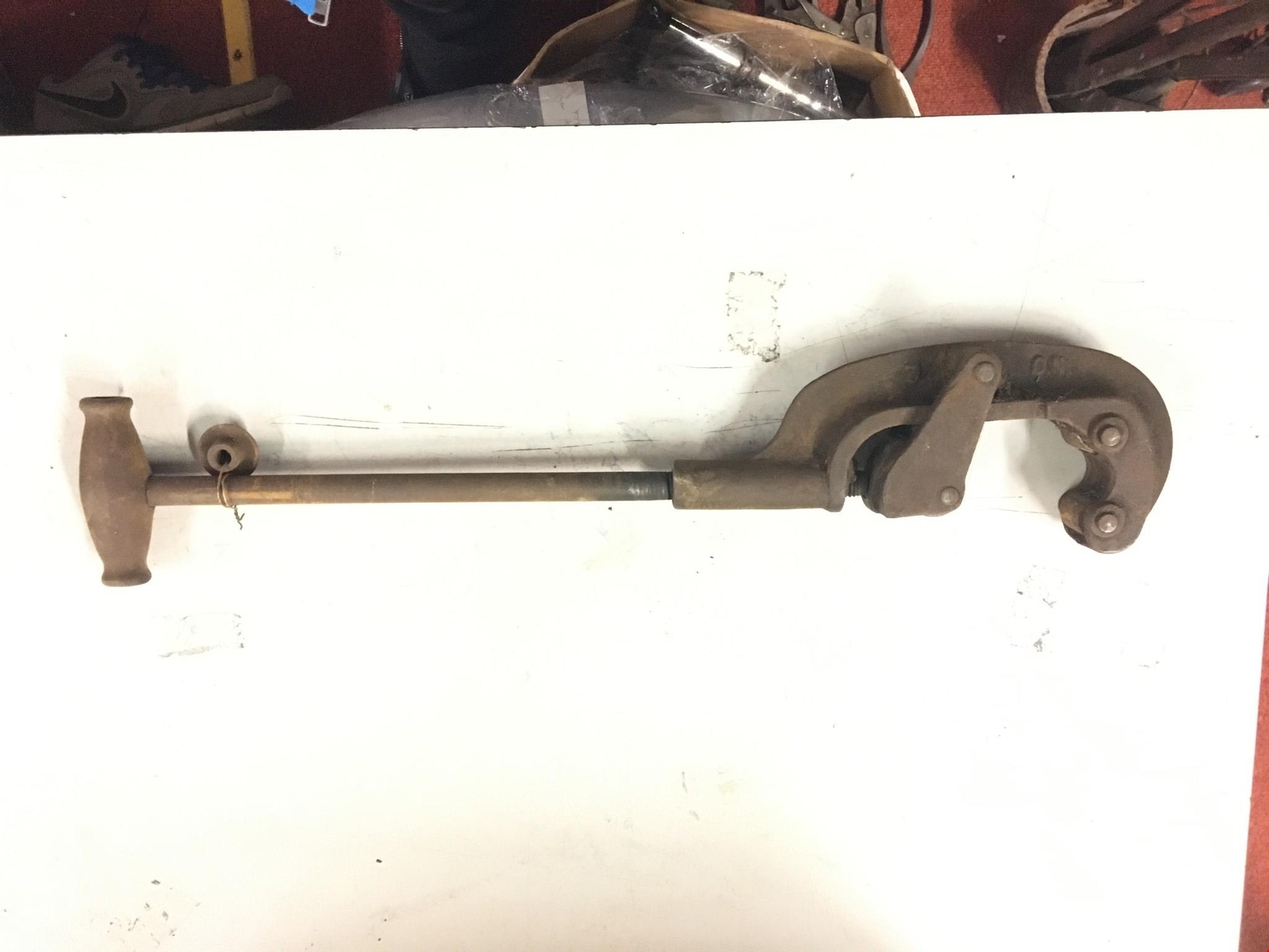 Vtg Saunders Type ??? heavy duty pipe cutter no. 2 w extra blade rustic rusty
