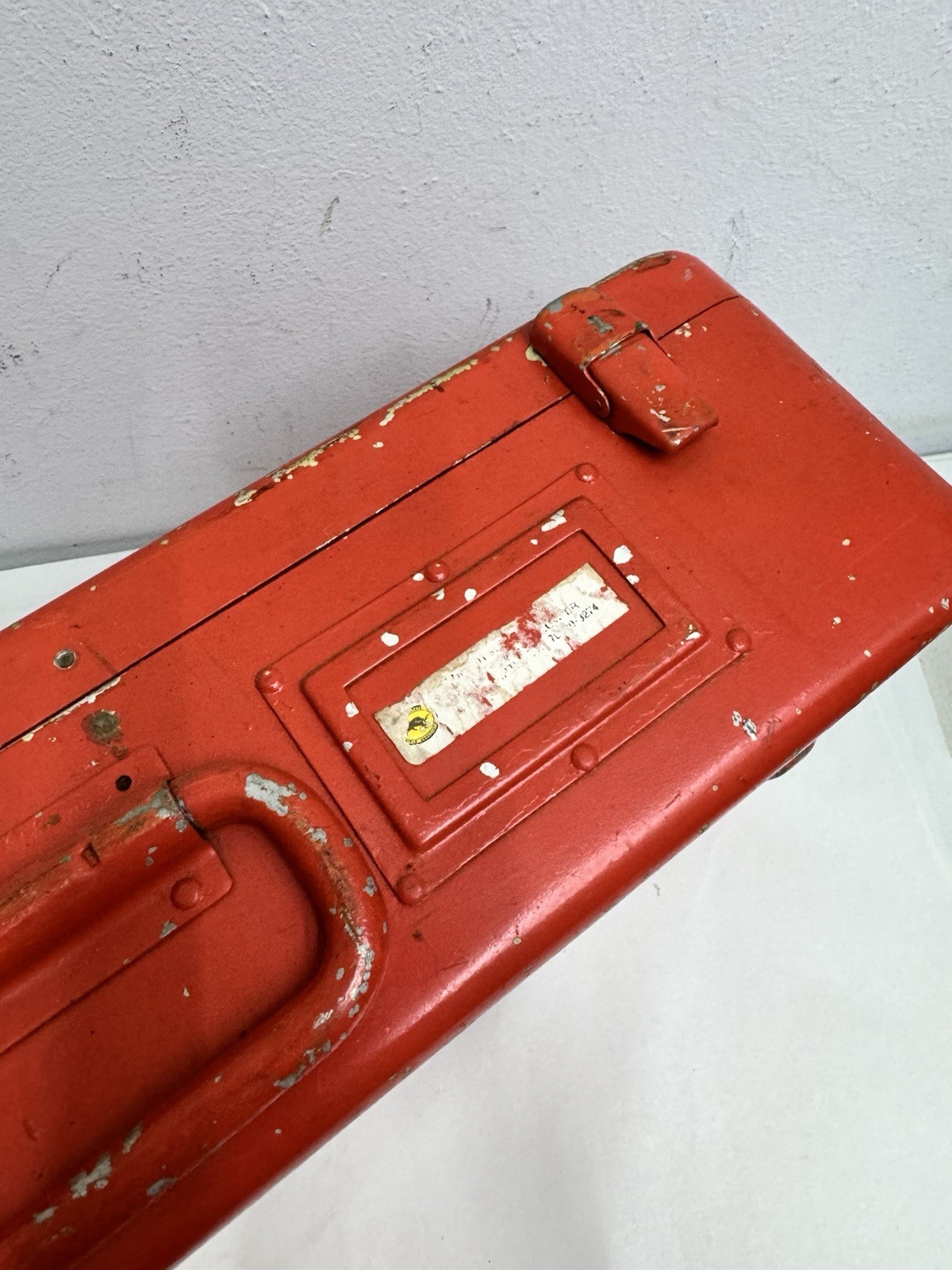 Vintage Red Metal Equipment Case 19″ Instrument Tool Box Carpet Lined Storage