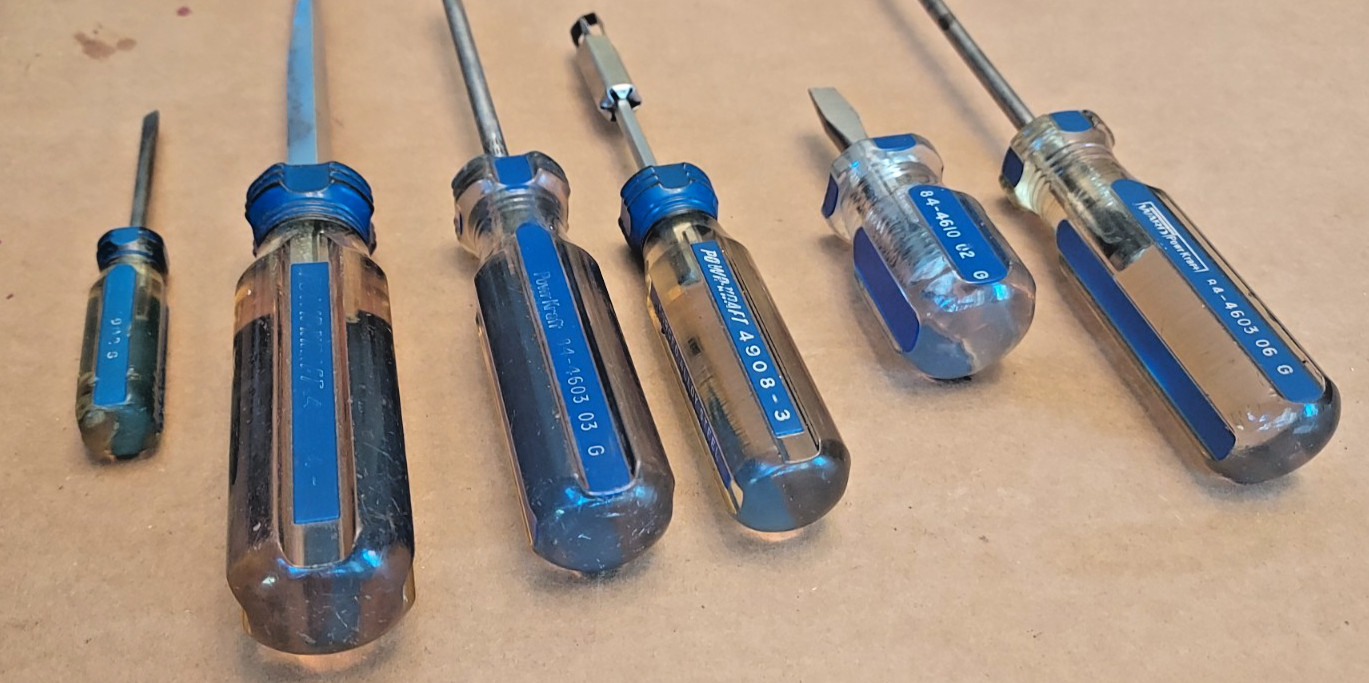6-pc. lot of vintage POWR-KRAFT flat screwdrivers. Made in USA.