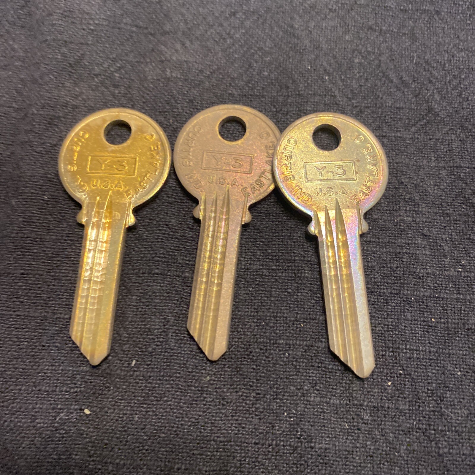 (3) Y3 Curtis Brass and Steel Key Blanks #308