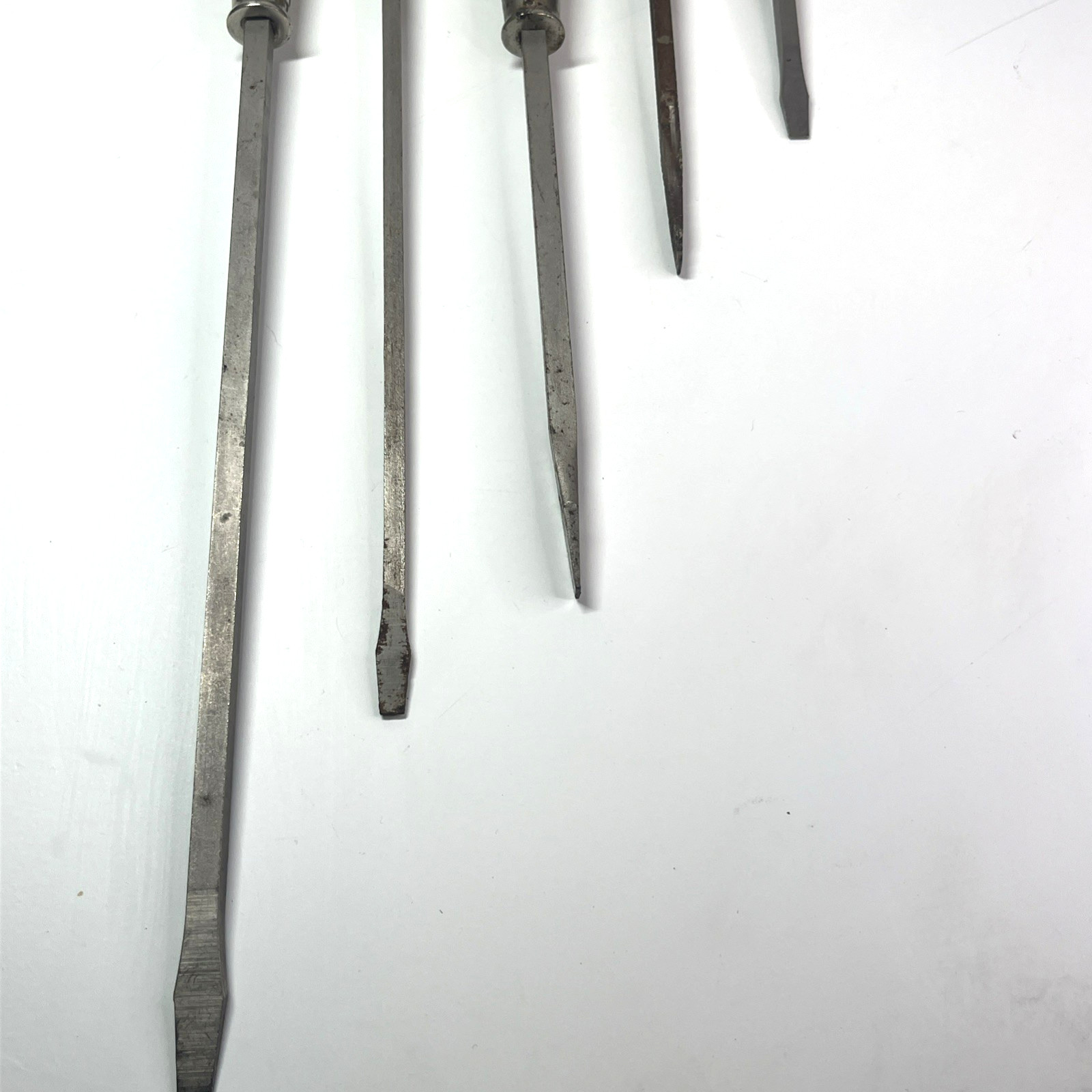 Vintage Irwin 800 Flathead Wood Screwdriver Set of 5 – Complete 2″ 4″ 6″ 8″ 10″
