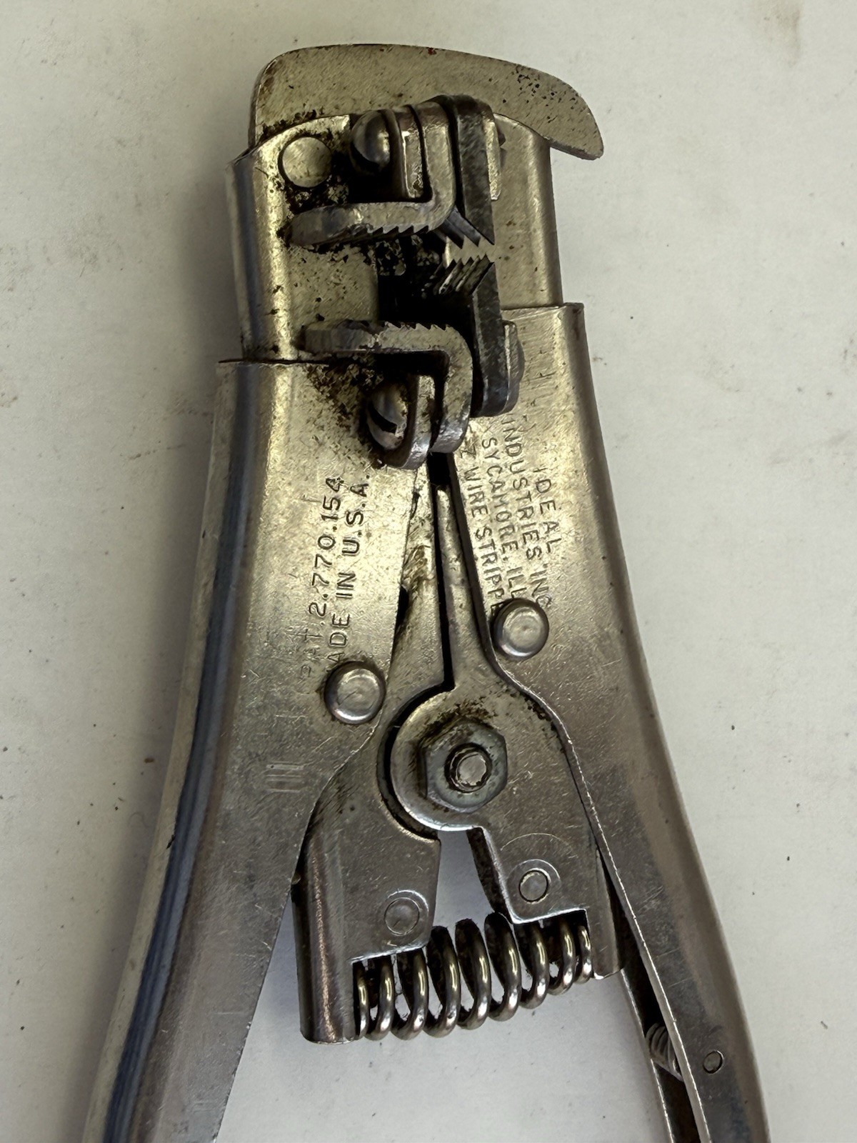 Vintage Heavy Duty E-Z Wire Stripper by IDEAL Industries