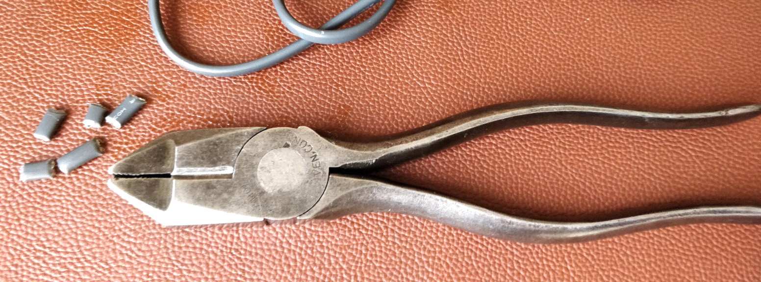Antique W. Schollhorn/Bernard No. 512-8 Side Cutting Linesman Pliers