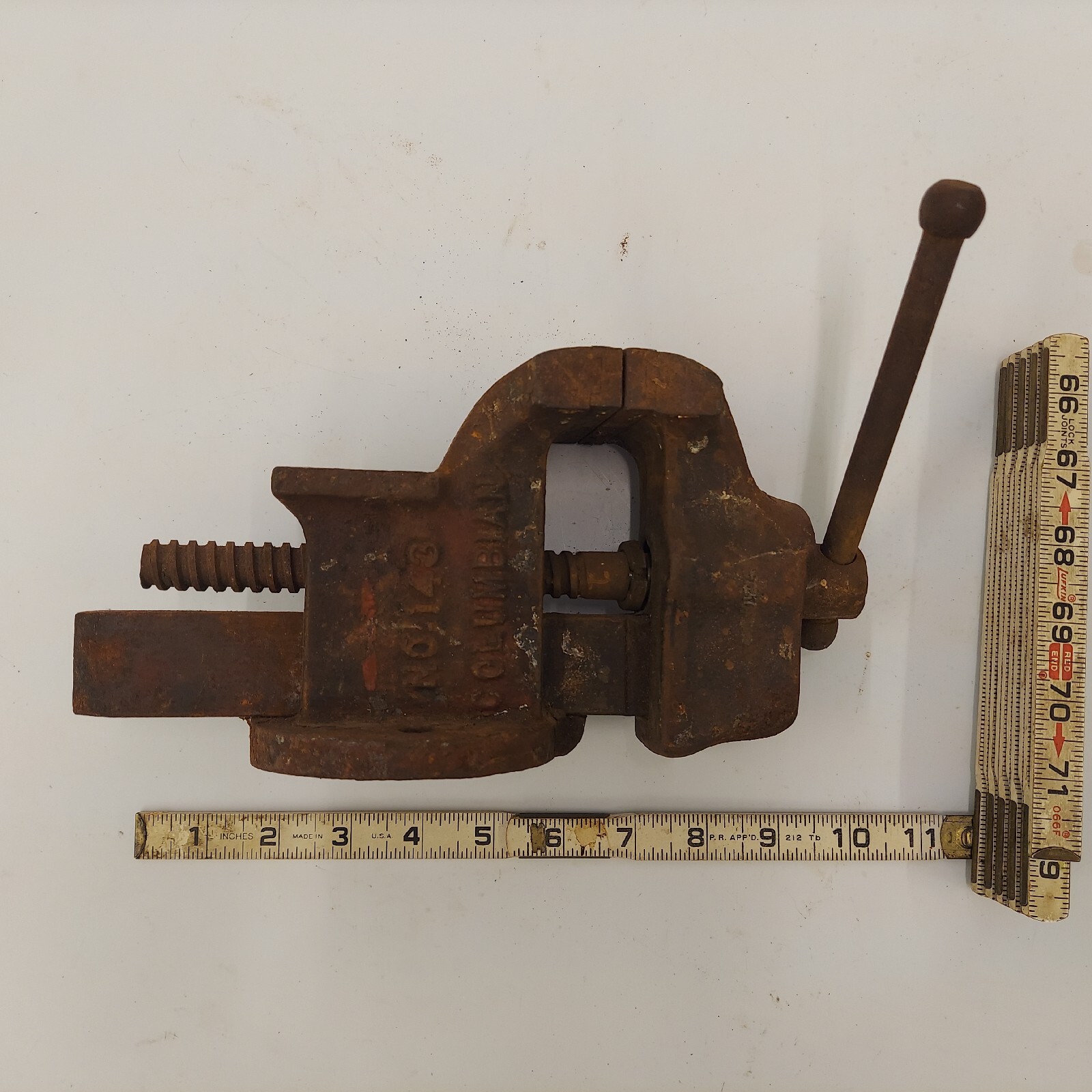 Columbian Mfg Co No 143 Bench Vise Vintage Tool Made USA 3″ Jaw 4″ Opening