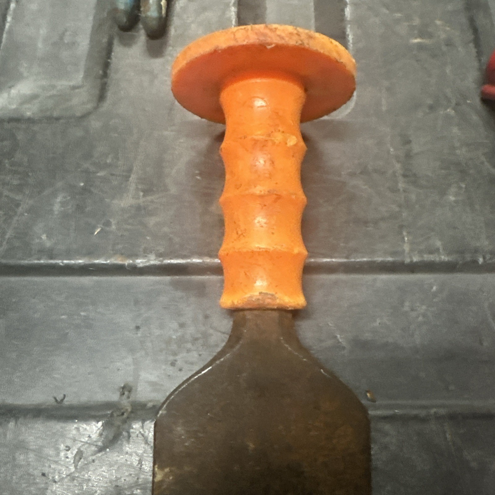 Baltimore Guardian 3 1/2″ Chisel, Orange Hard Handle Heavy Duty