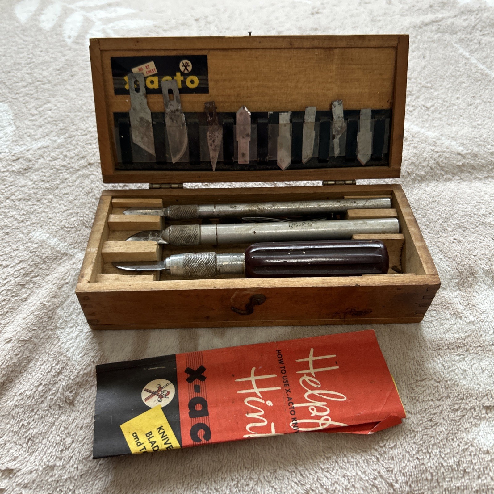 Vintage 1970’s X-ACTO No.82 Knife Chest Blades & 3 Handles