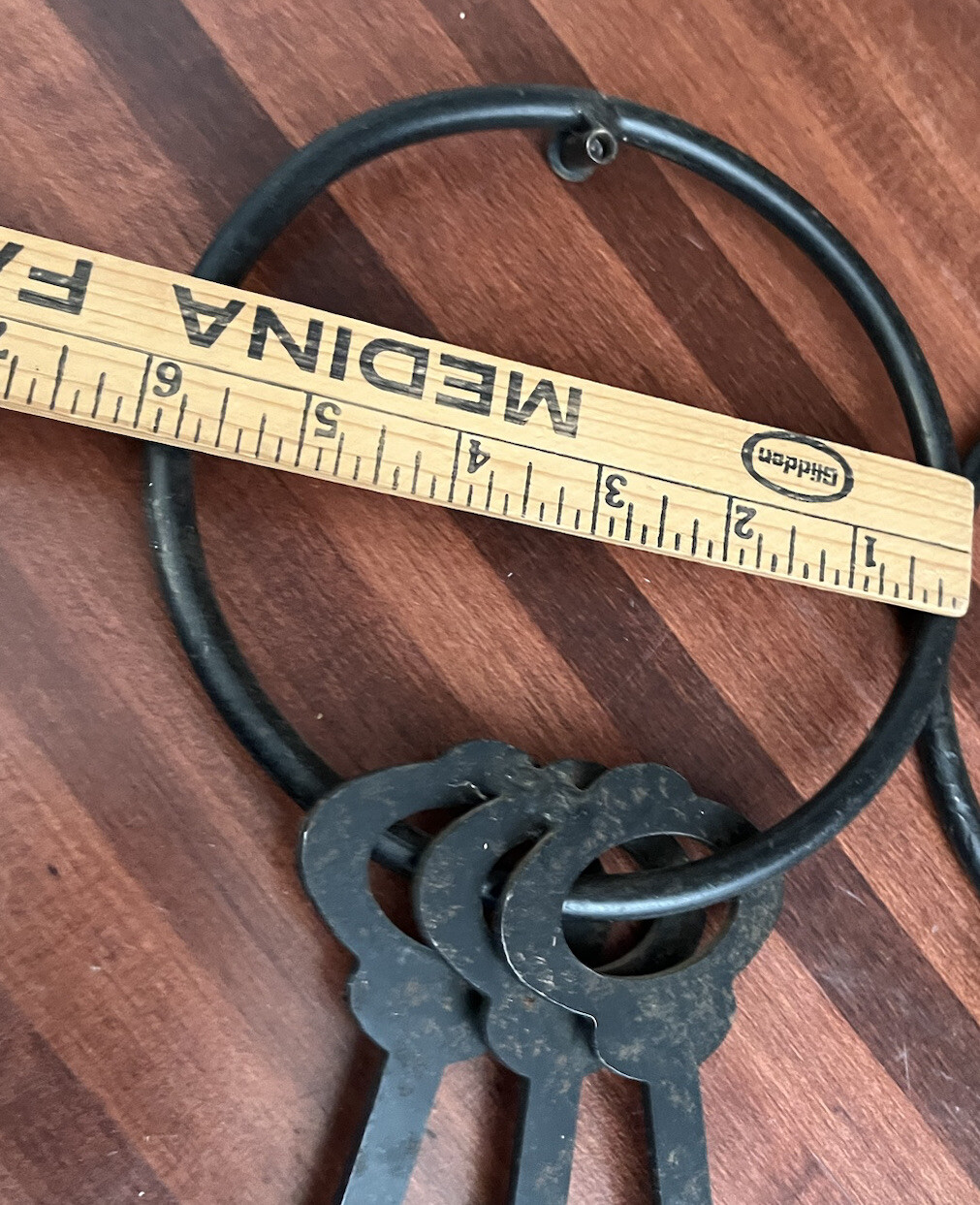 Vintage Black Wrought Iron Ring Of skeleton keys Jailer Keys