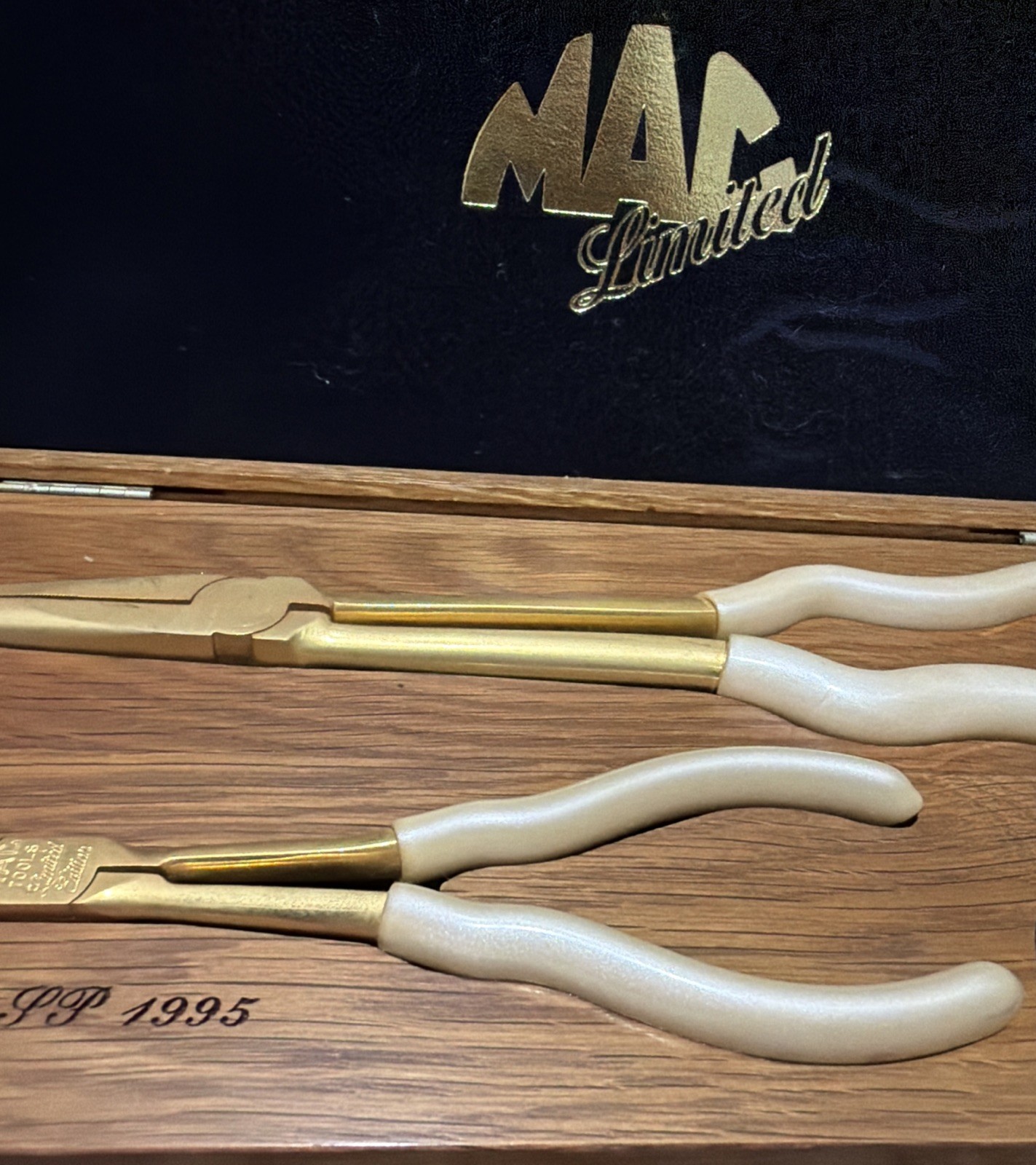 Mac Tools. SP 1995. 24K Gold-Plated Limited edition. 2 Piece Pliers Set.
