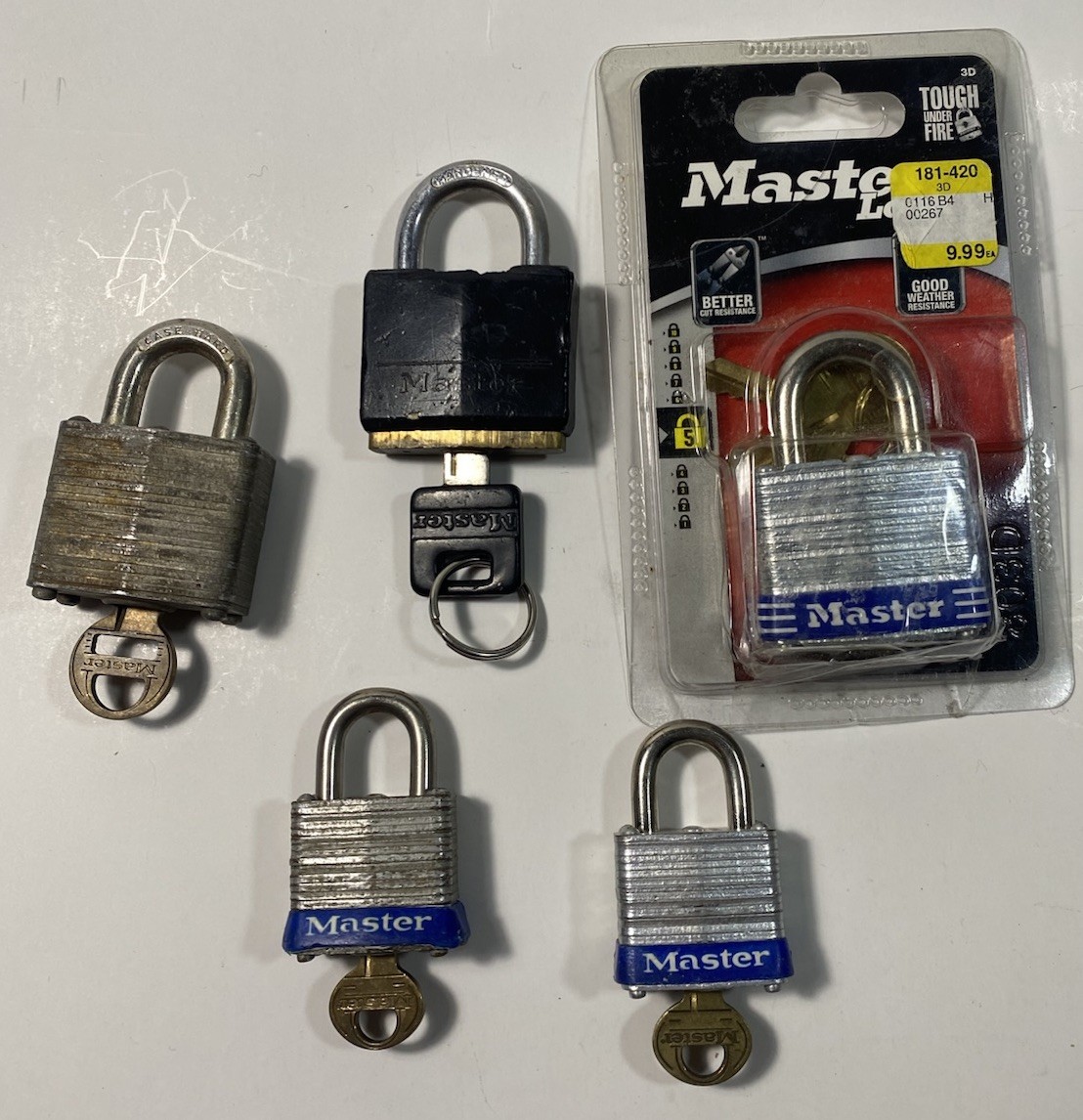 Lot of 5 Master Lock Padlock And Keys Vtg Mix Security