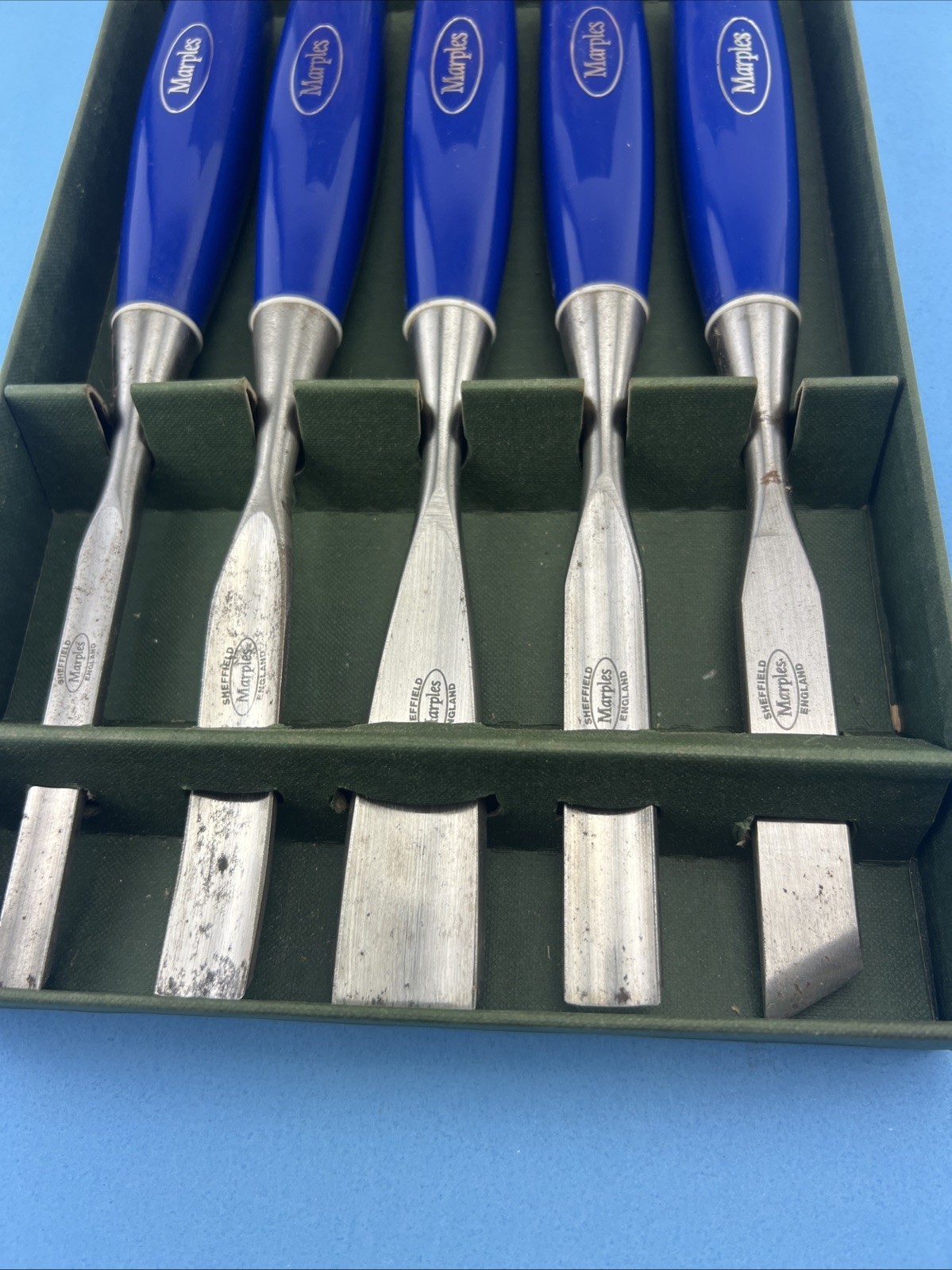 VINTAGE MARPLES M260 5PC WOOD SCULPTURECHISEL SET.