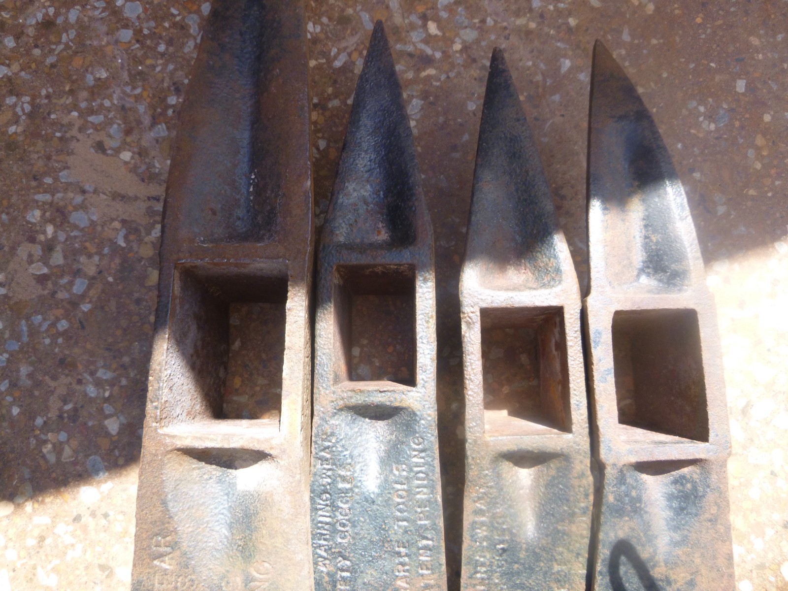 Lot of 4 Zabarte Grubbing Hoe Heads 3 – 10″ & l – 16″