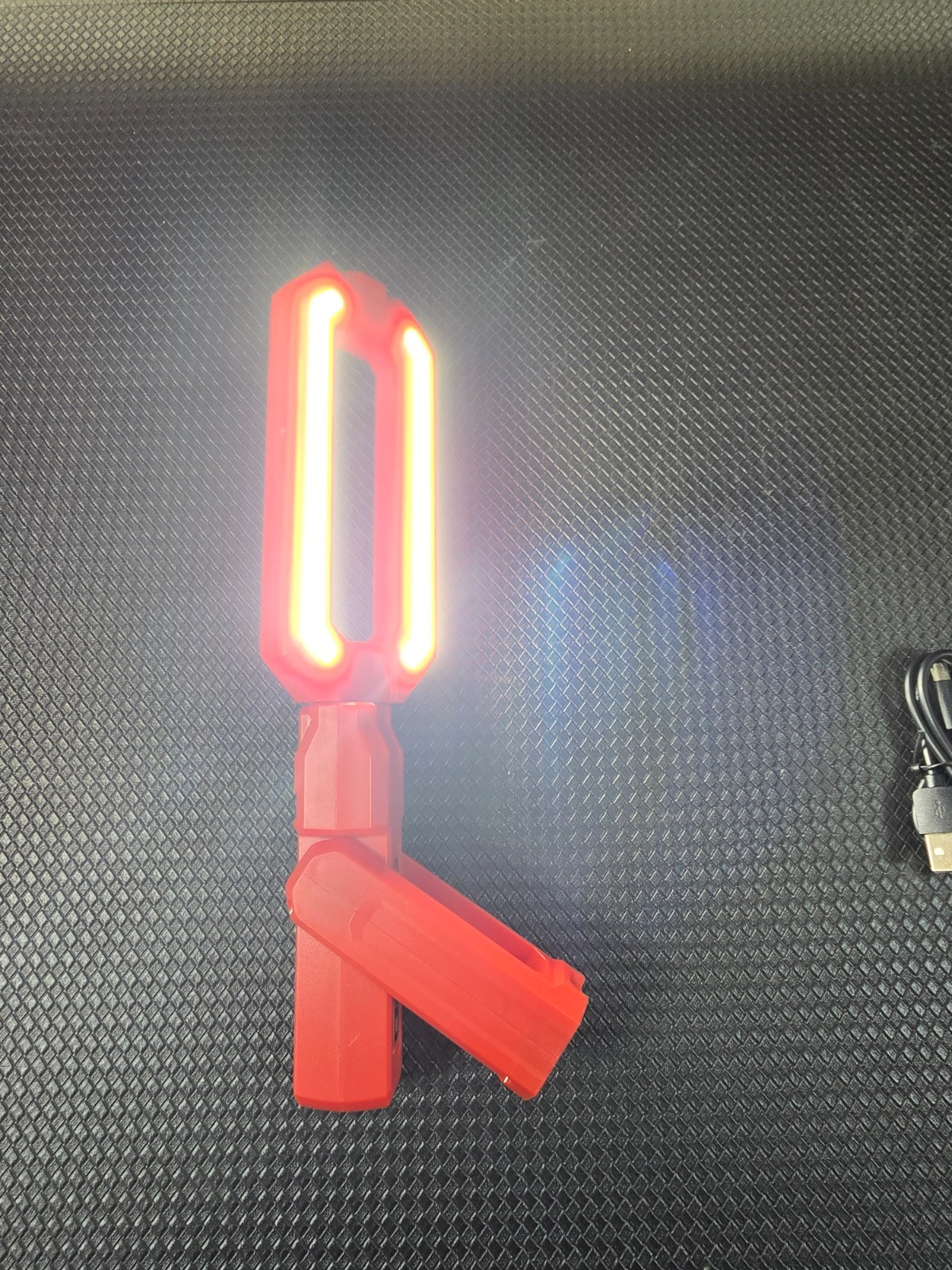 EZRED EZNP85VTR EZ 850 Lumen View Through Work Light RED PIVOTING 180