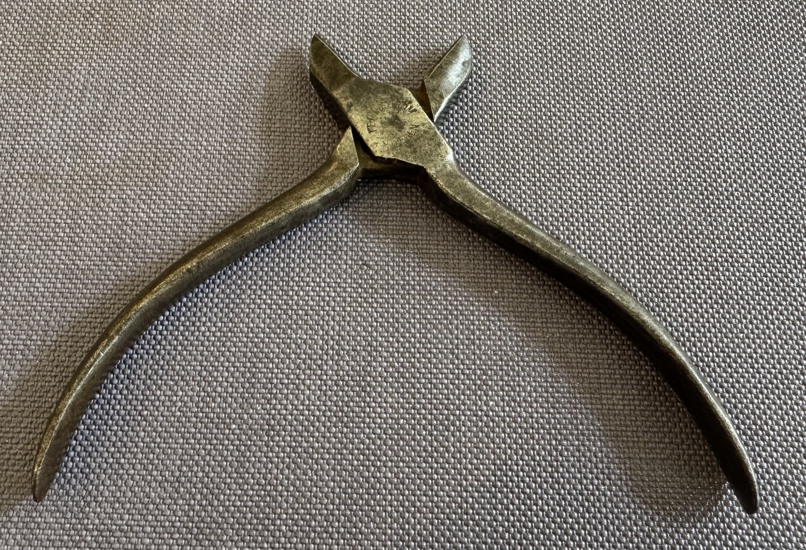 Vintage F.E. Lindstrom Bell System 5.5″ Diagonal Side Wire Cutters Pliers Sweden