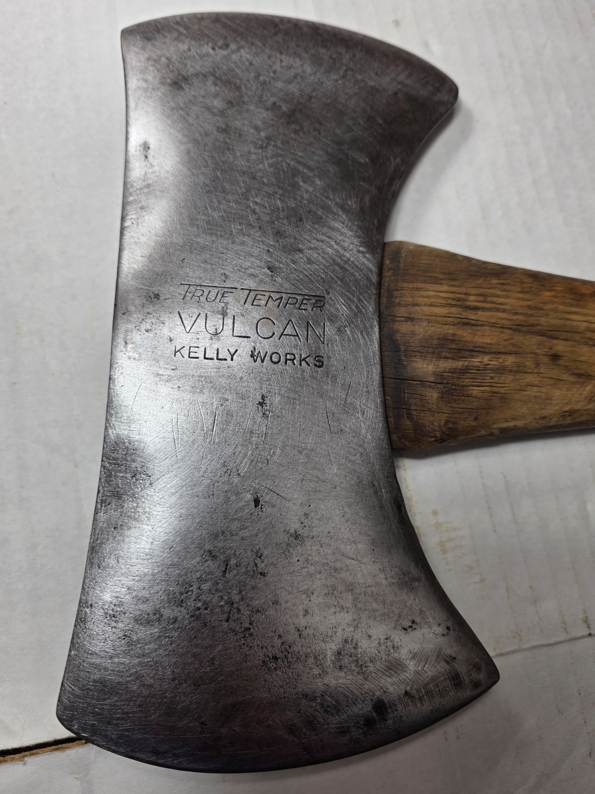 True Temper Vulcan kelly works 4 lb. double bit axe