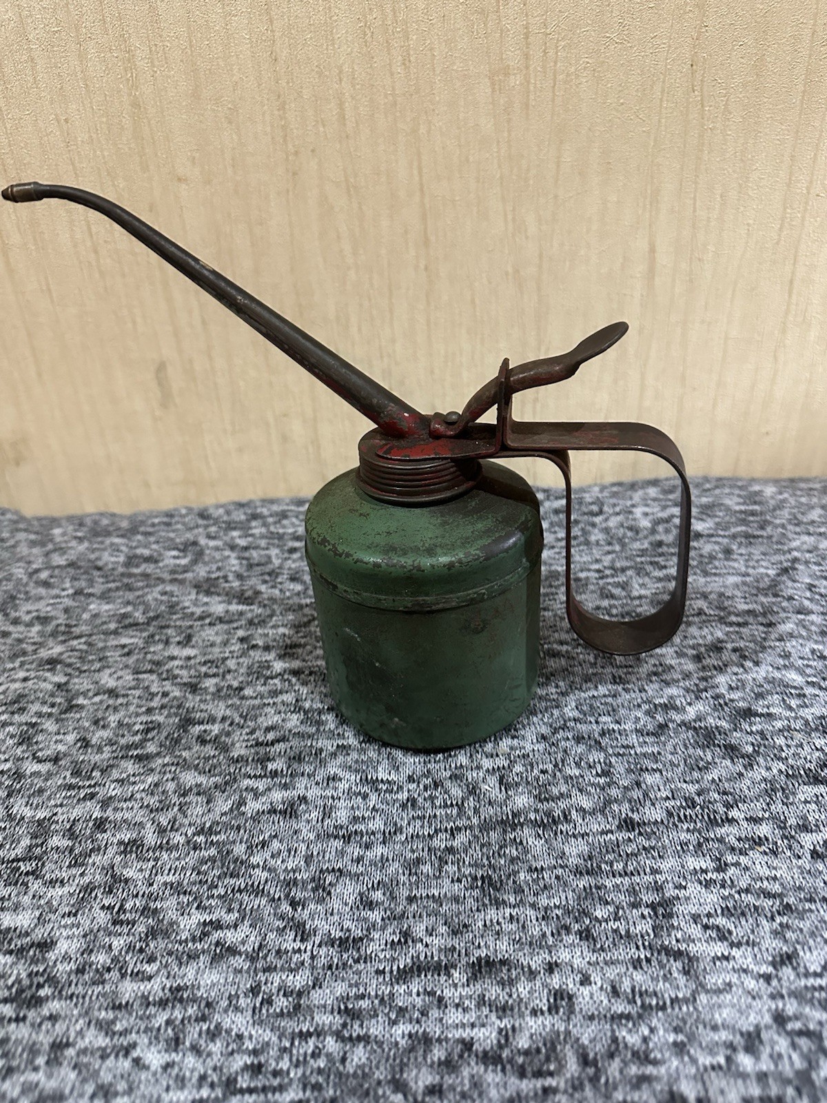 Antique Wesco Birmingham Metal Green Oil Can 23x8cm