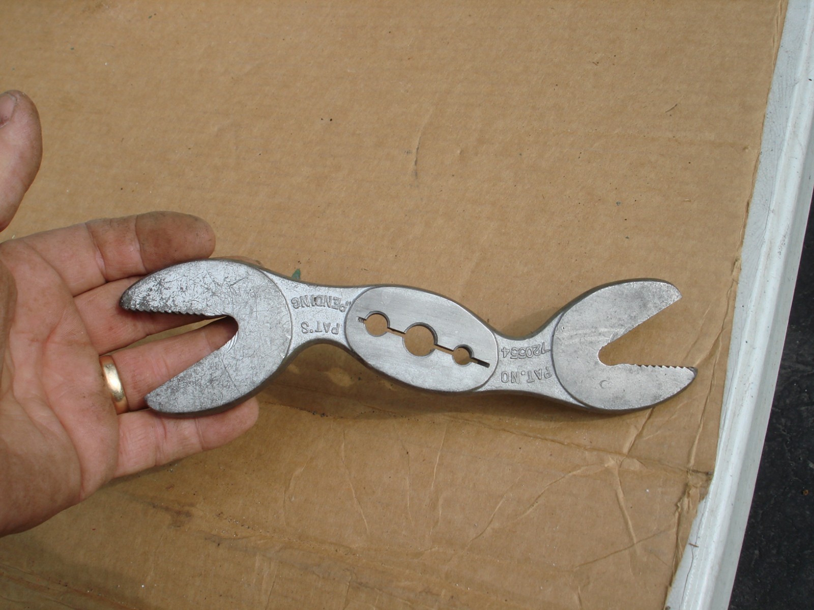 VTG Hawkeye Wrench Co Double Ended Alligator Wrench Tool 5/16″, 3/8″/1/2″ Dies