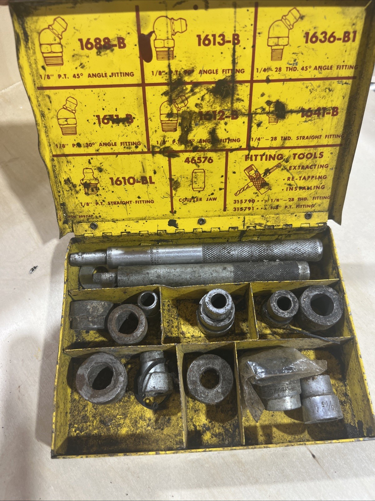 Vintage Genuine Alemite Fitting Assortment Tool Yellow/Red With Fittings!