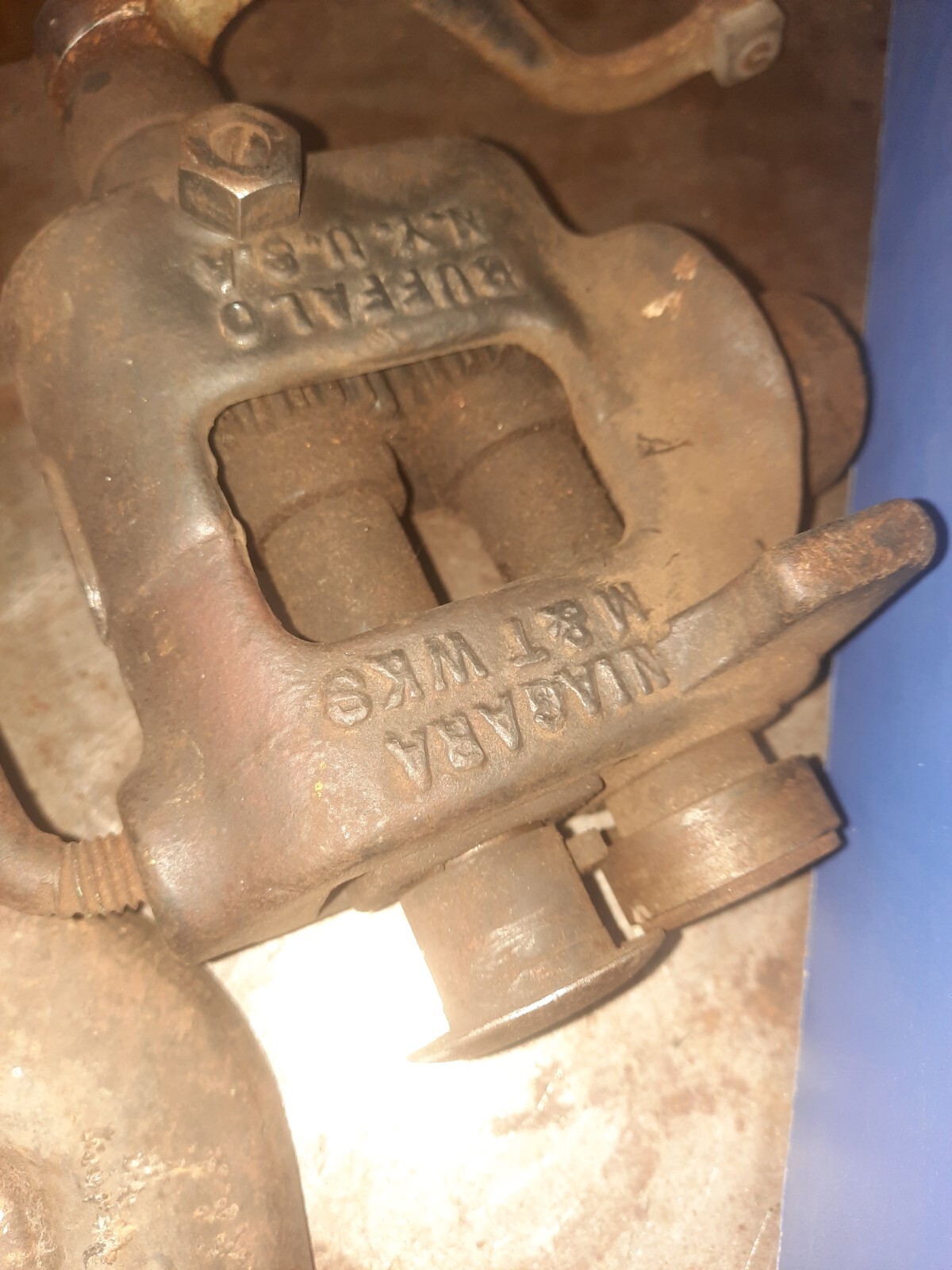 Vintage Niagara M&T WKS No. 41719 Metal Turning Machine With Stand
