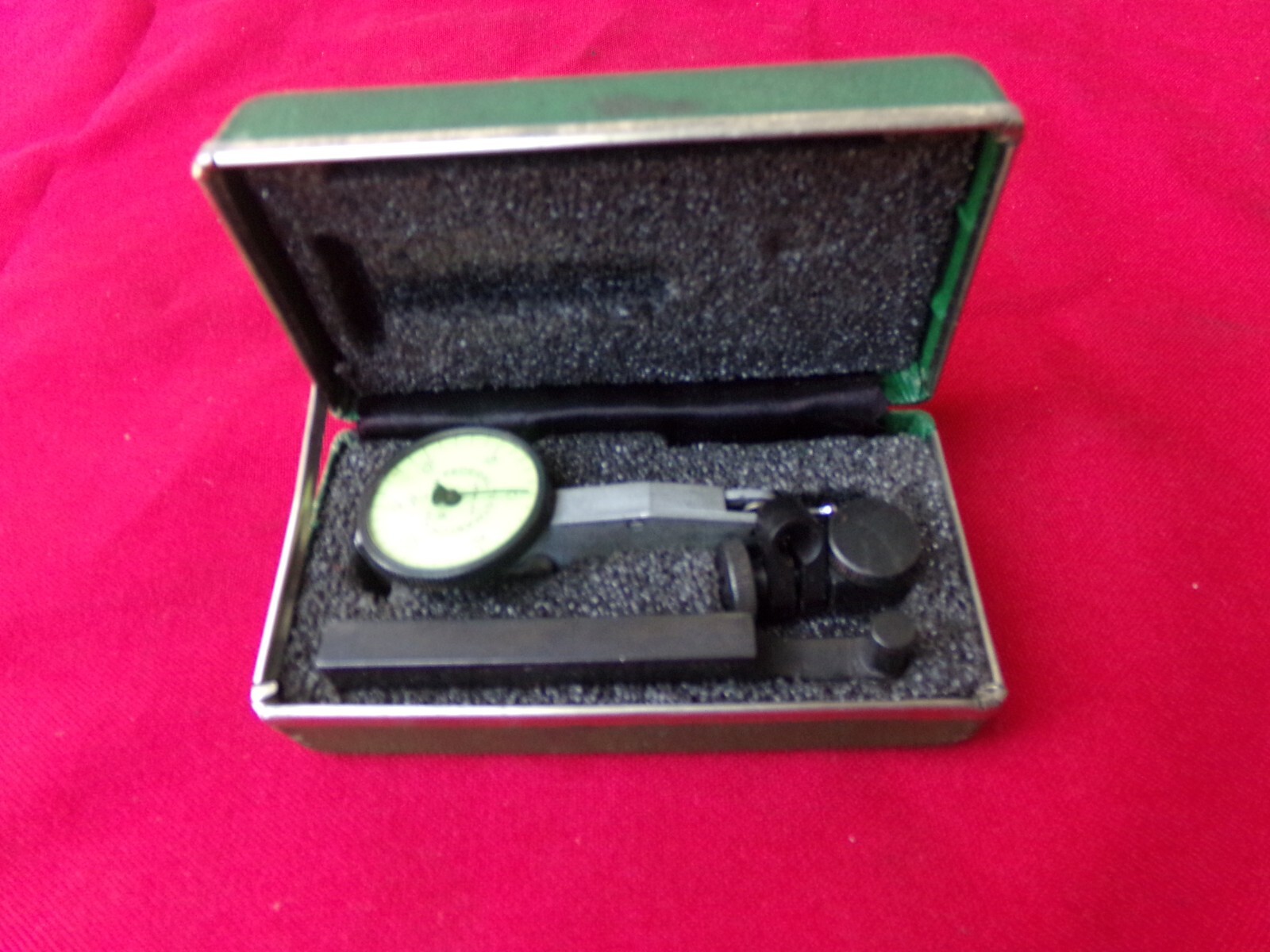 VINTAGE FEDERAL TEST MASTER NO.T-1 NM DIAL INDICATOR MACHINIST TOOL W/ CASE