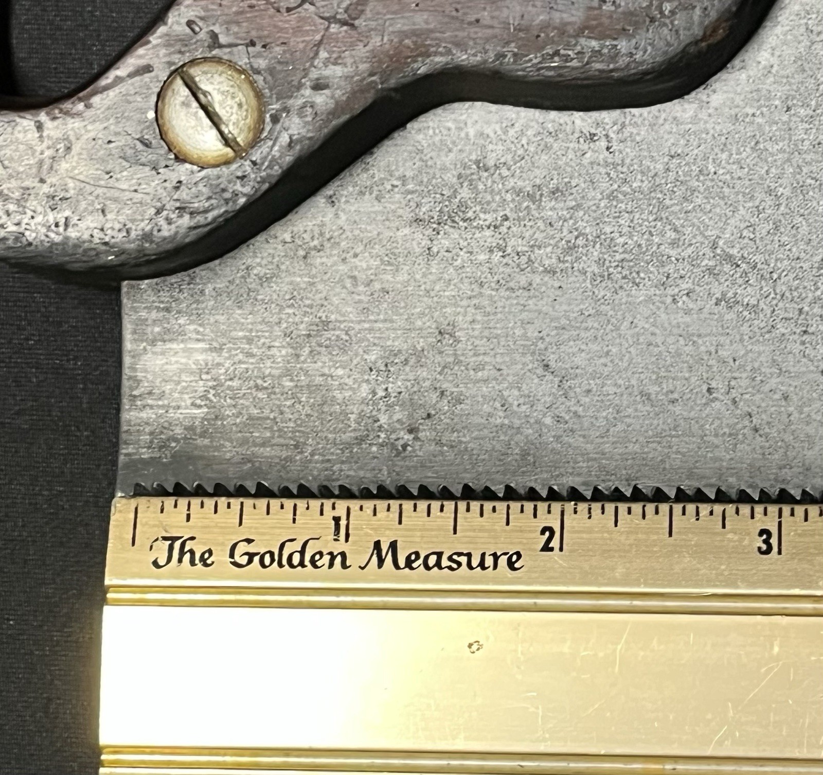 Antique Disston Straight Back D-23 Lightweight 11 PPI Cross Cut Hand Saw 26″