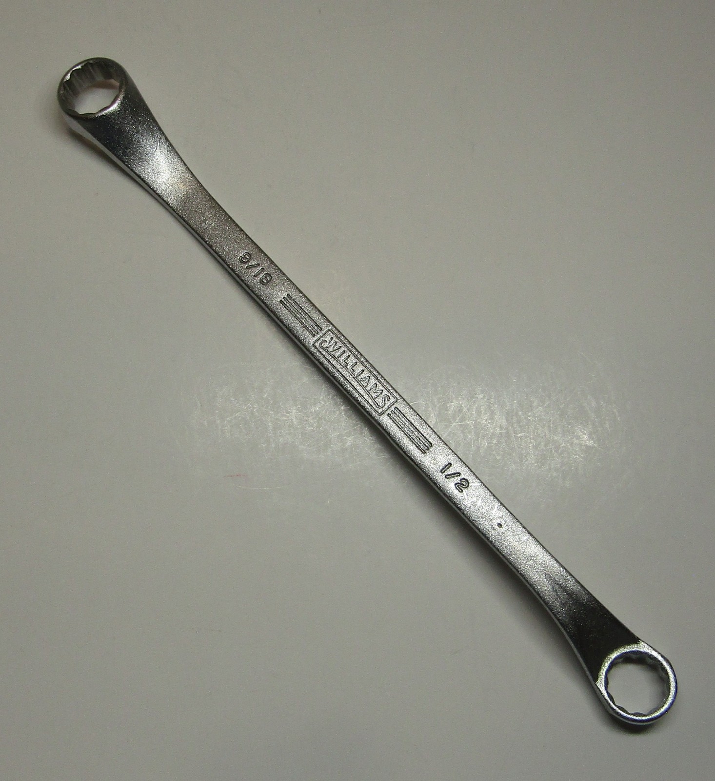 Vintage Williams *Superrench* 1/2″ X 9/16″ Offset Box End Wrench 8725B – U.S.A.