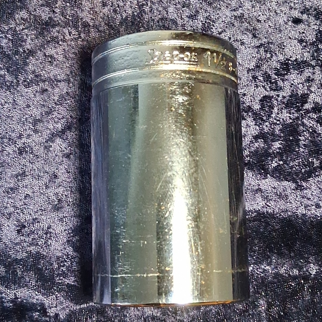 Snap-on Standard S481 Deep Well Socket 1½” SAE 1/2″ Drive 12 Point Chrome USA