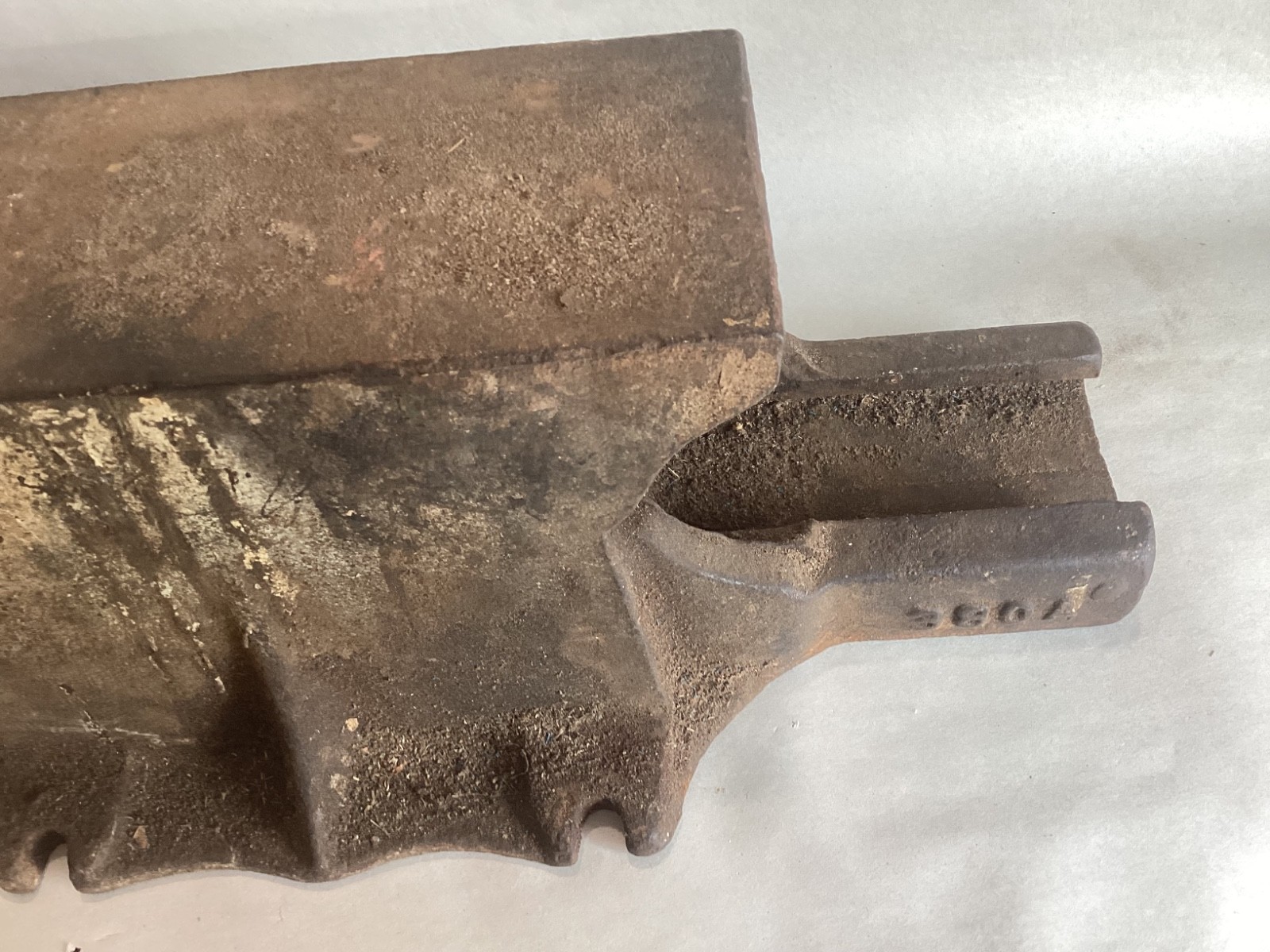 Antique Cast Iron 380A Anvil 18 Lbs