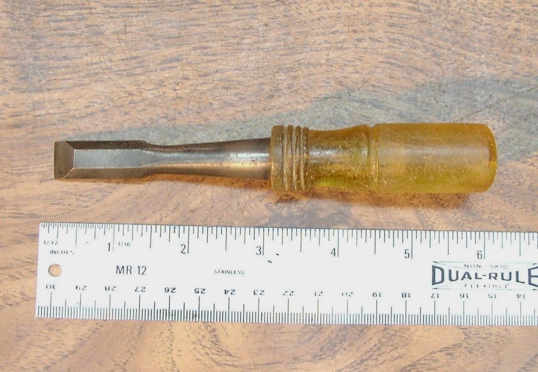 Old Used Tools,Vintage 1/2″ X 5-13/16″ Bevel Edge Tang Chisel,Resin Handle