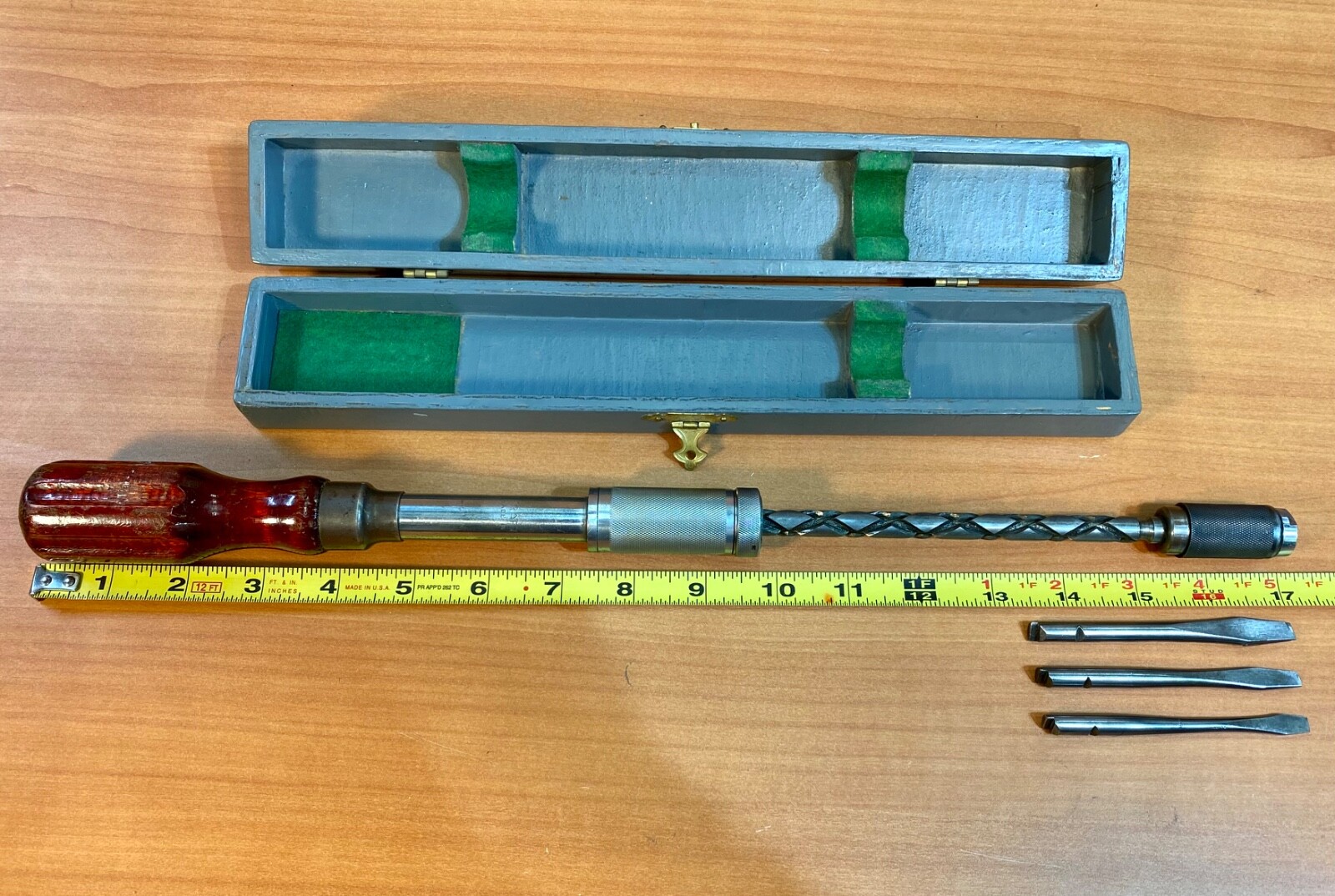 Craftsman Spiral Screwdriver w/ Custom Case, No. 9-4138, ca. 1950’s, Made in USA