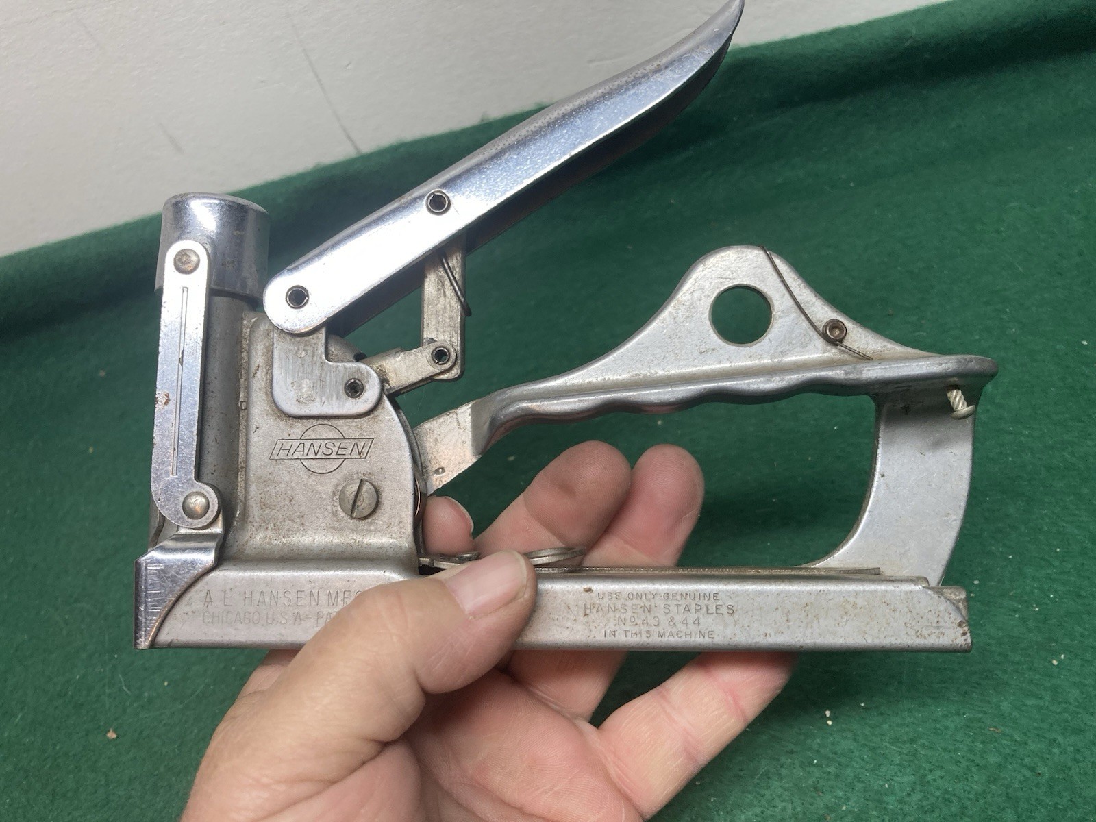 Vintage A.L. HANSEN MFG CO. 1940’s No 415176 Stapler Gun No 43 & 44 Only